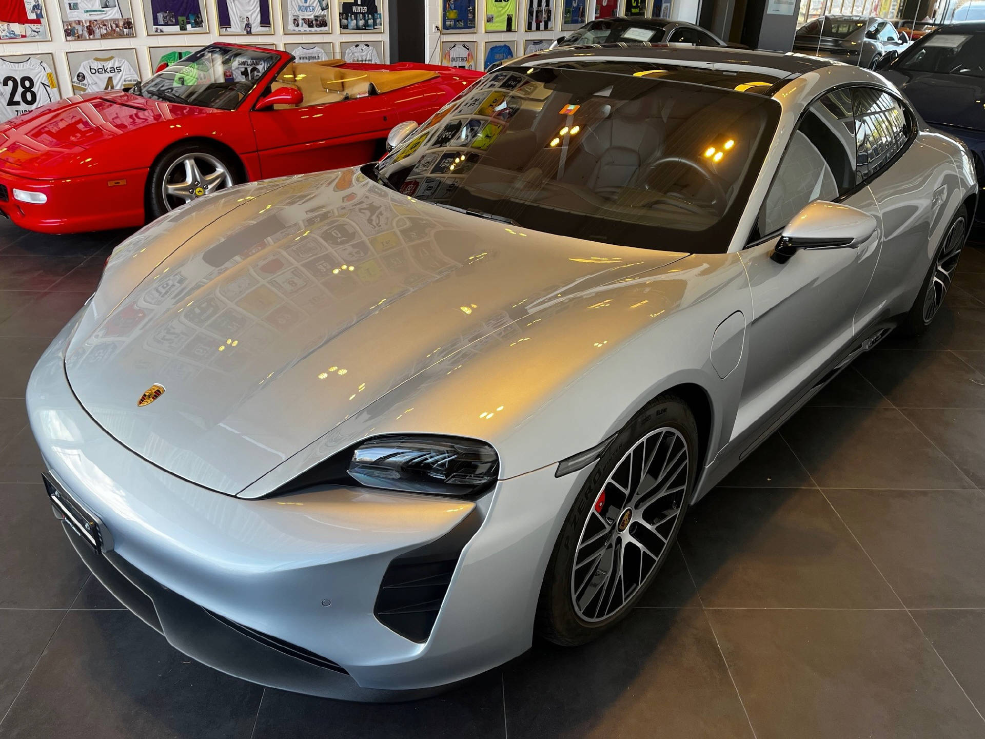 PORSCHE Taycan GTS-image-3
