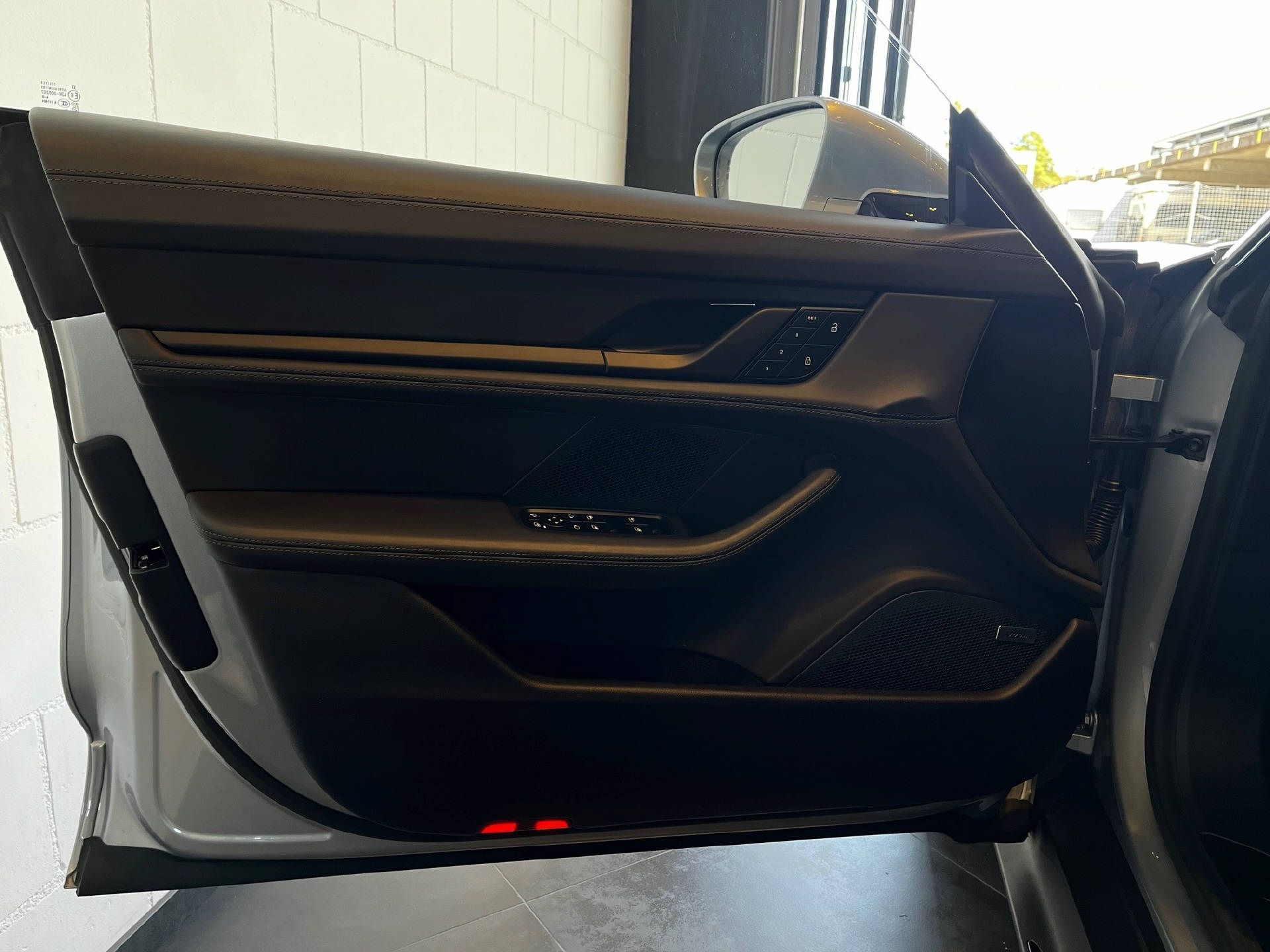 PORSCHE Taycan GTS-image-24