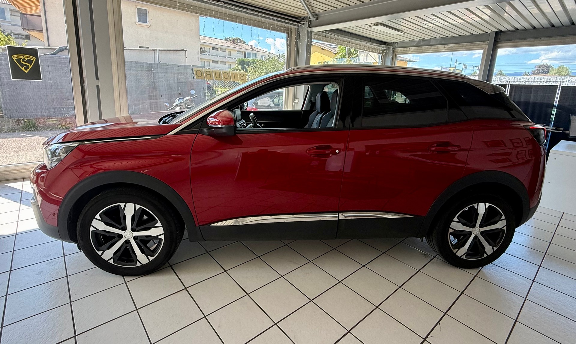 PEUGEOT 3008 1.5 BlueHDi Active EAT-image-6