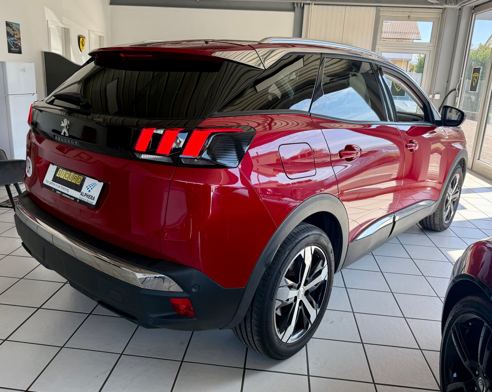 PEUGEOT 3008 1.5 BlueHDi Active EAT-image-9