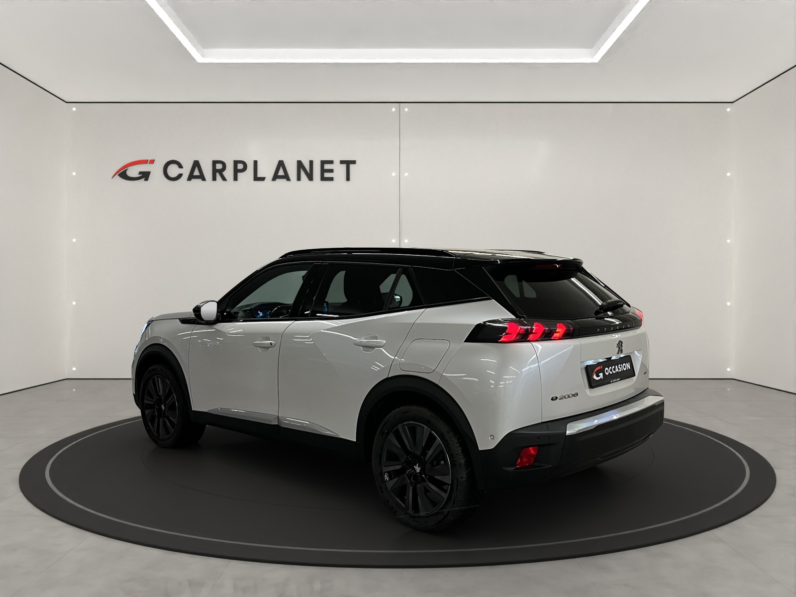 PEUGEOT 2008 e-GT Pack-showroom-element-3
