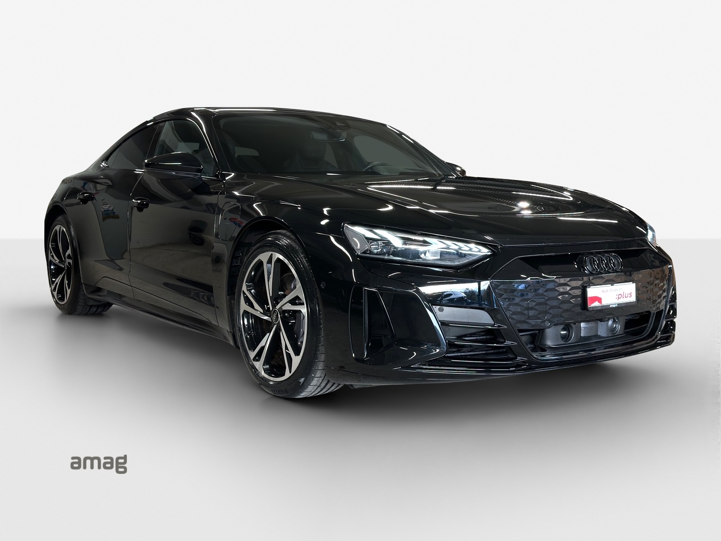 AUDI e-tron GT quattro-image-6