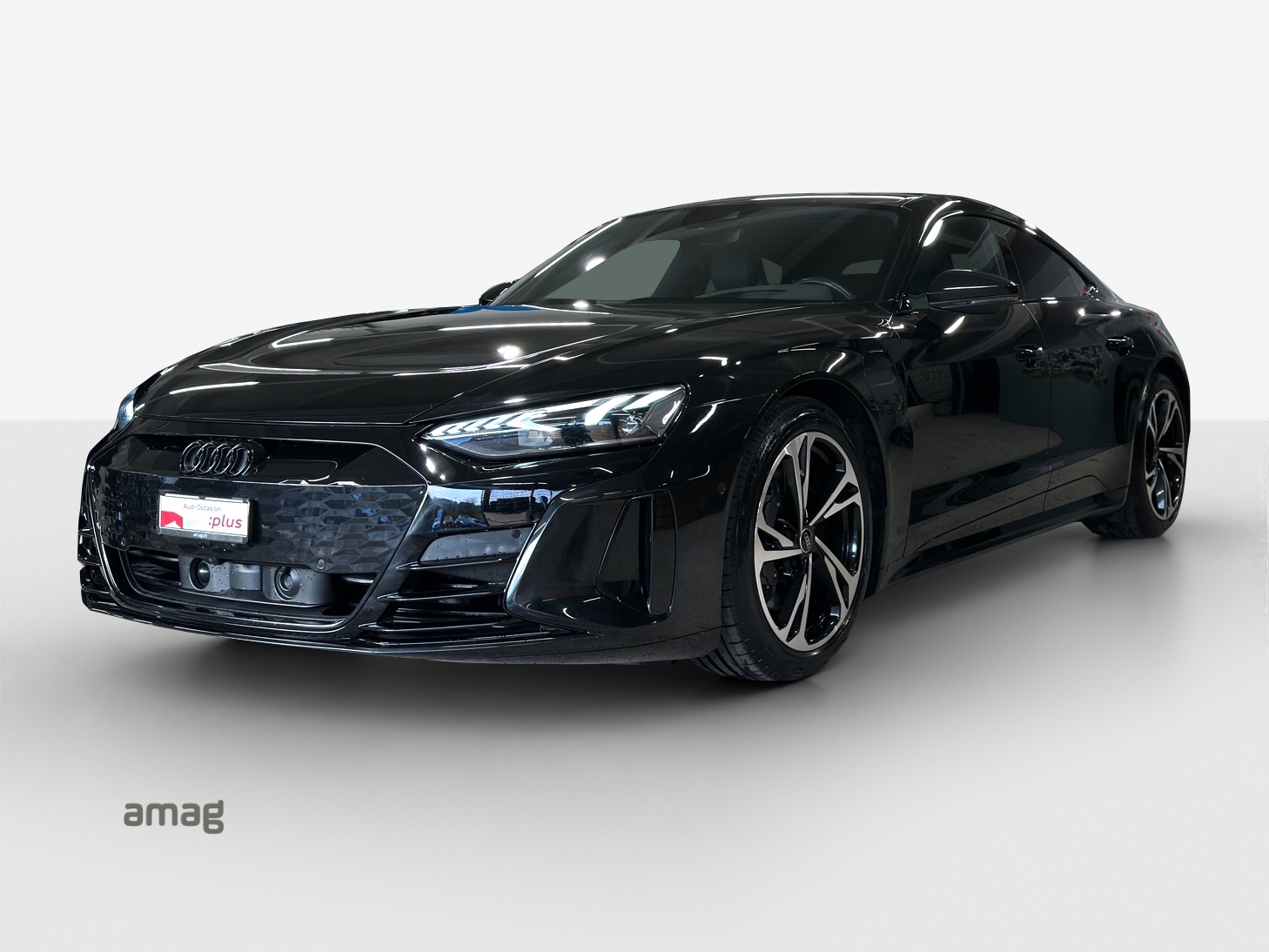 AUDI e-tron GT quattro-image-0
