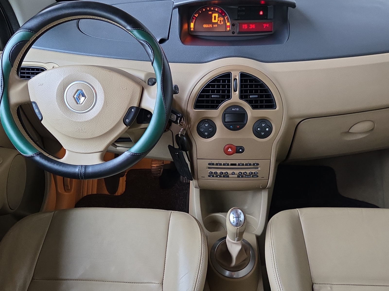 RENAULT Modus 1.6 16V Initiale-image-11