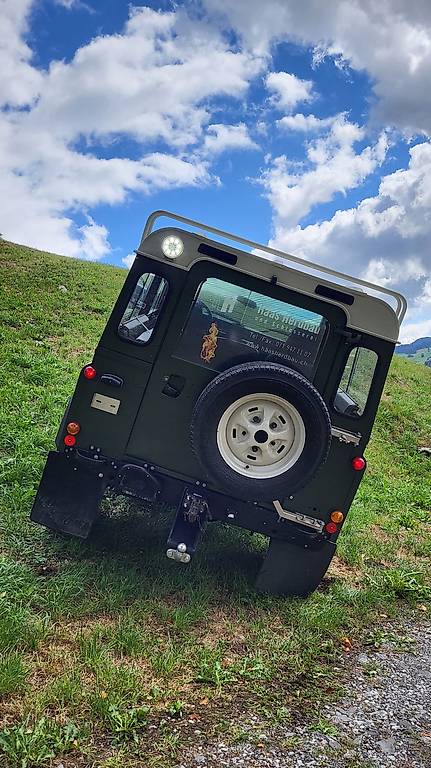 LAND ROVER DEFENDER-image-2