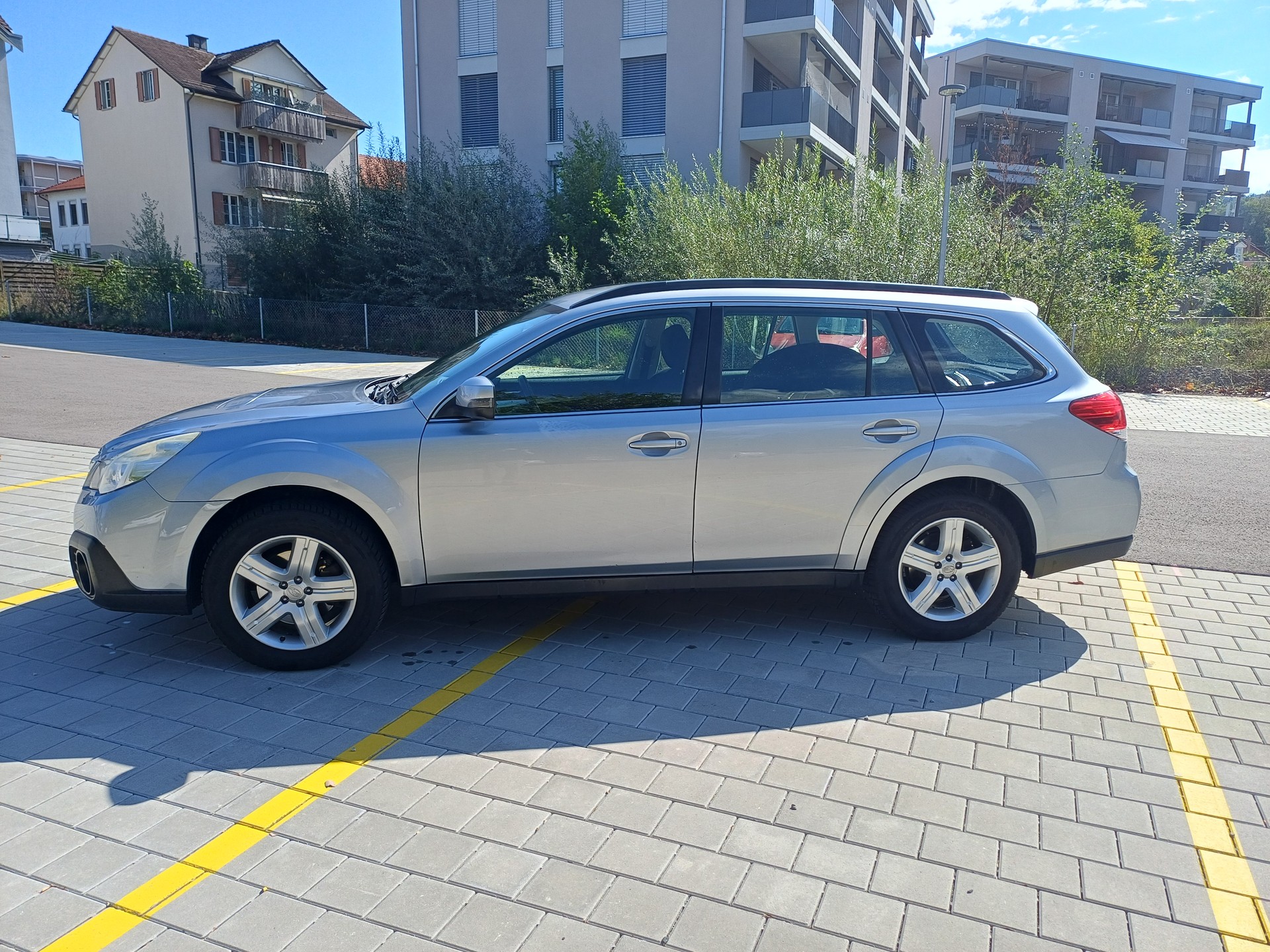 SUBARU 2.0 D Outback, Advantage-image-0