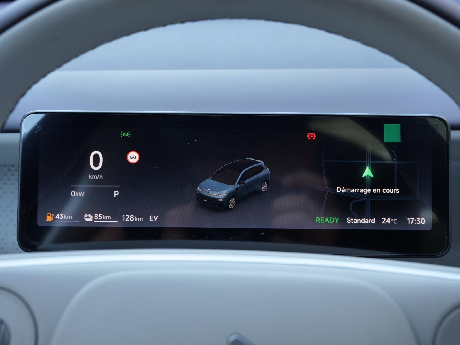 LEAPMOTOR B10 1.5 Hybrid EV-image-8