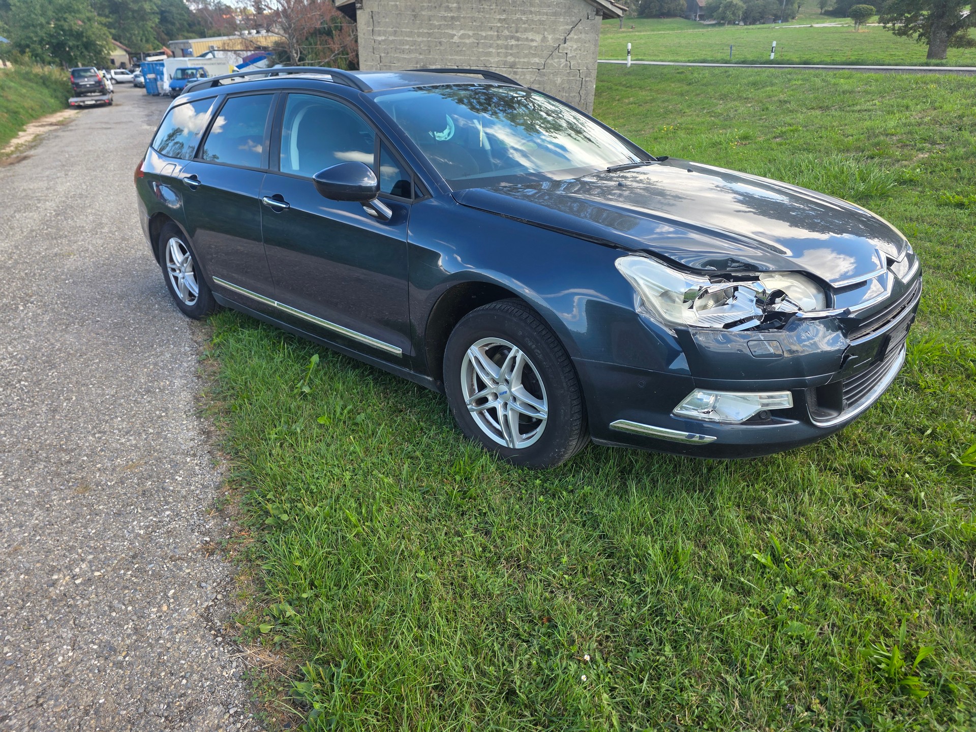 CITROEN C5 Tourer 2.0 HDi Dynamique+ Automatic-image-6