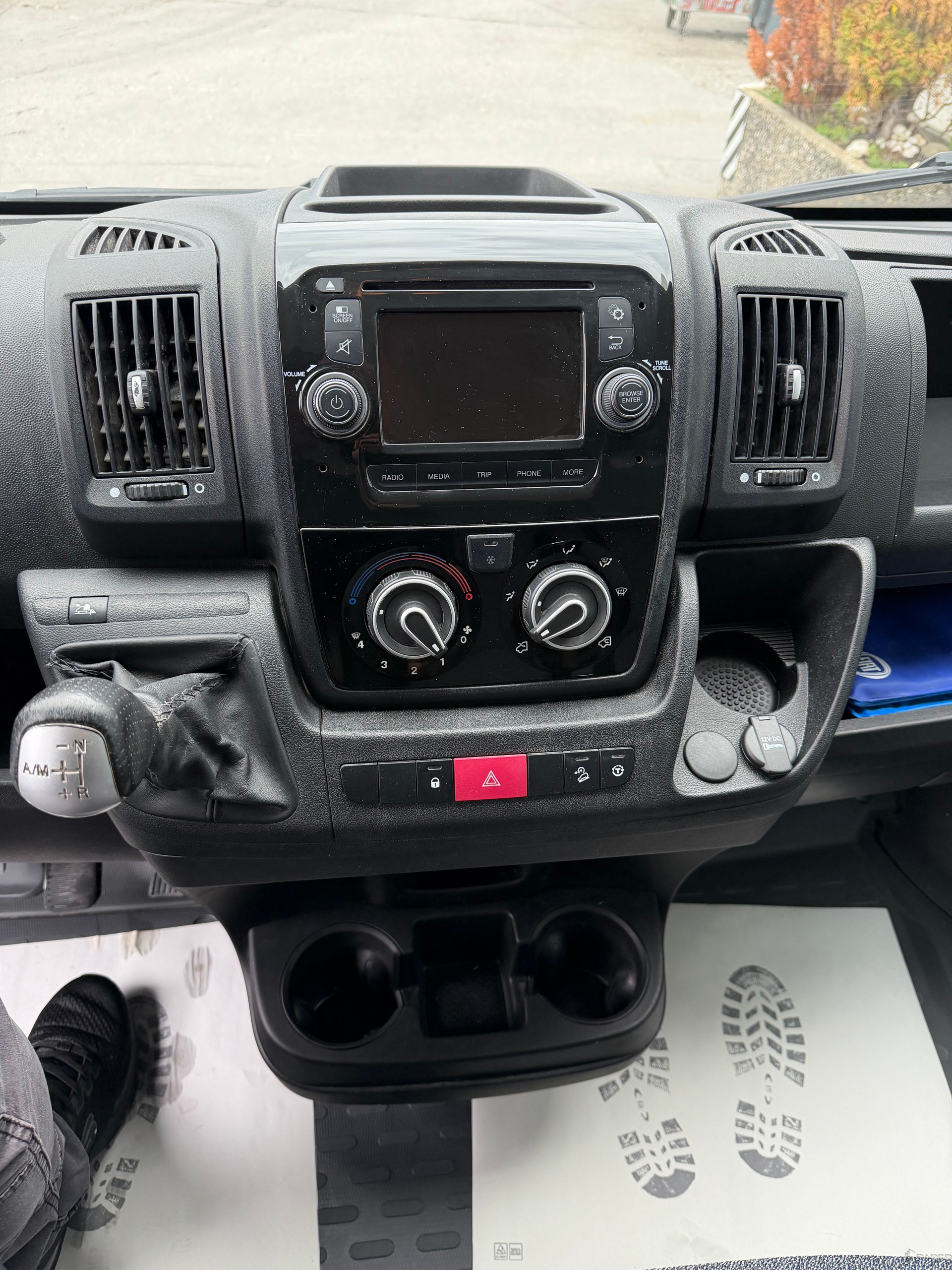 FIAT Ducato 35 2.3 MJ H3 Comfort Matic-image-10