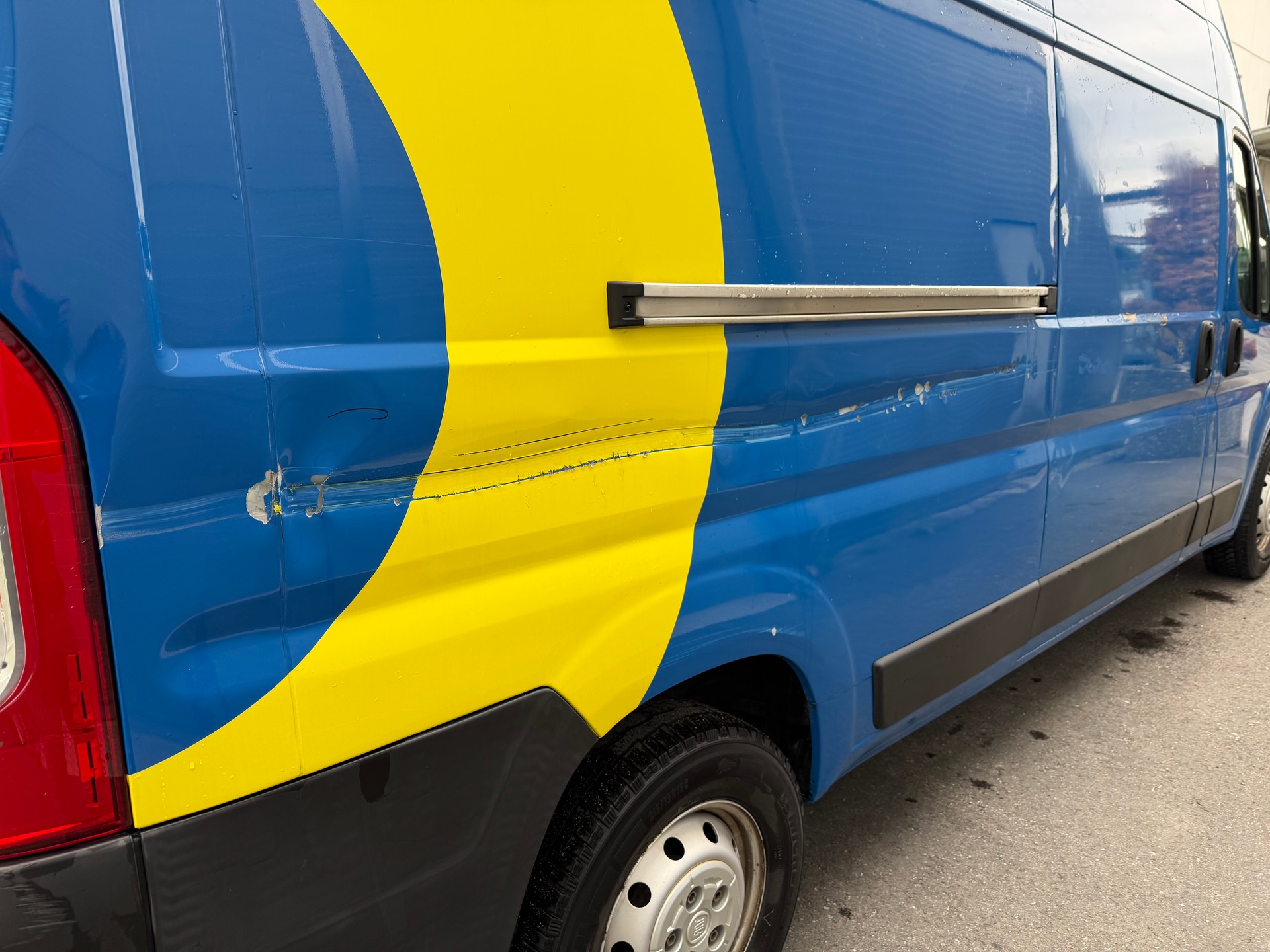 FIAT Ducato 35 2.3 MJ H3 Comfort Matic-image-4