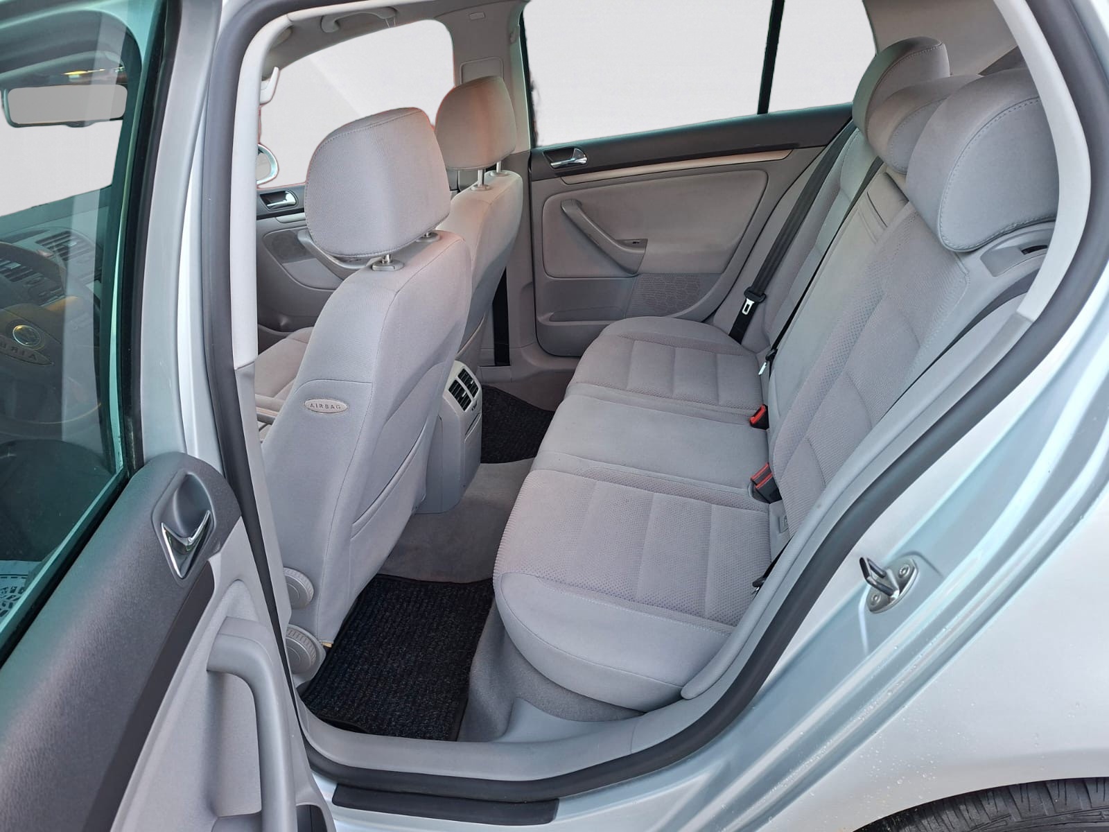 VW Golf 2.0 FSI Comfortline 4Motion-image-10