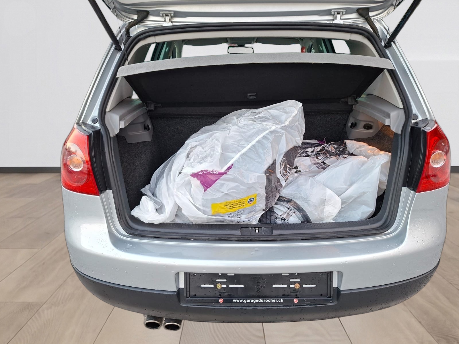 VW Golf 2.0 FSI Comfortline 4Motion-image-8
