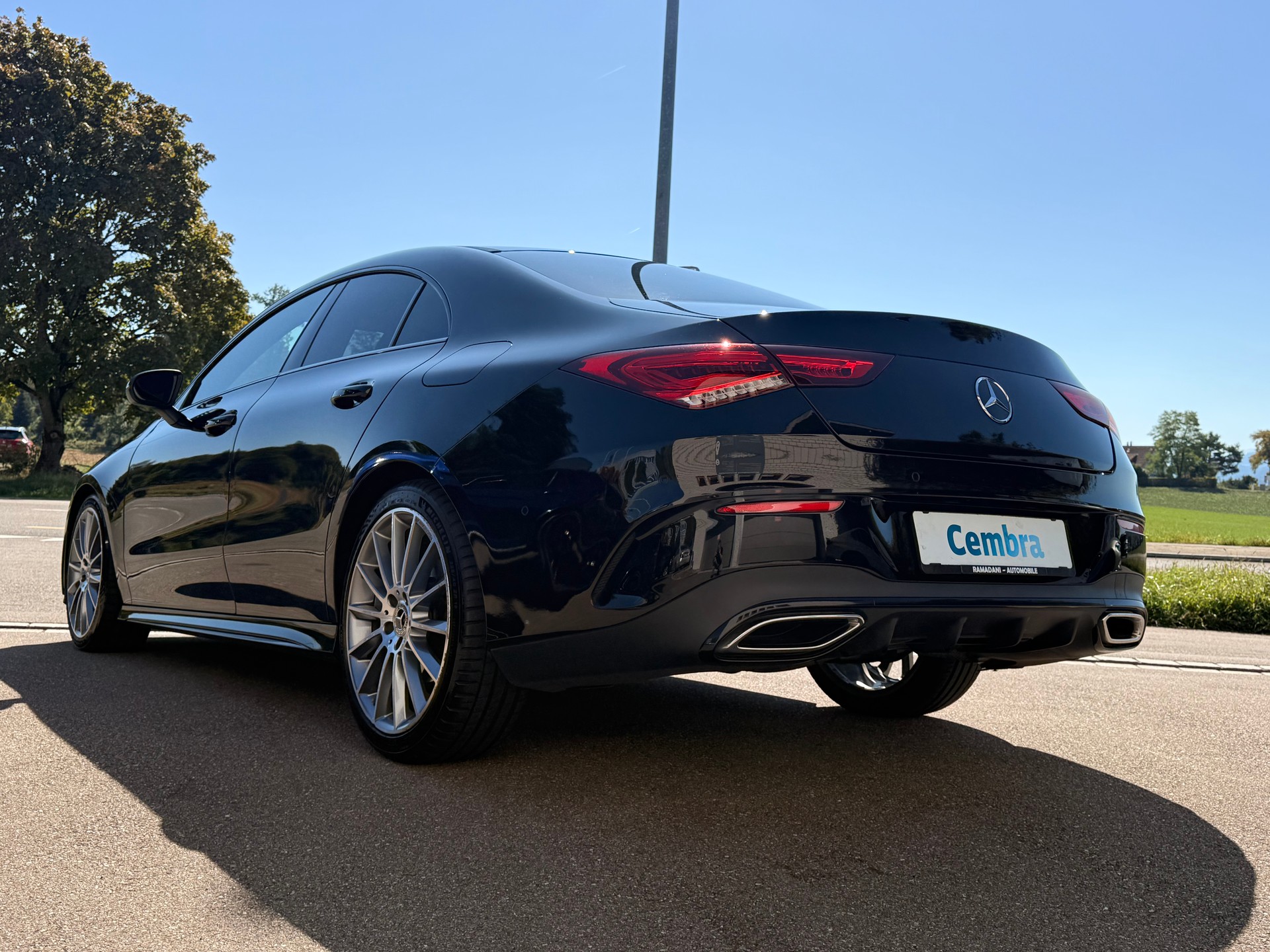 MERCEDES-BENZ CLA 220 d 4Matic AMG Line 8G-DCT-image-3