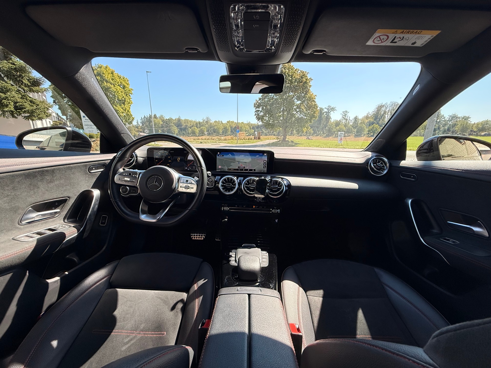 MERCEDES-BENZ CLA 220 d 4Matic AMG Line 8G-DCT-image-6