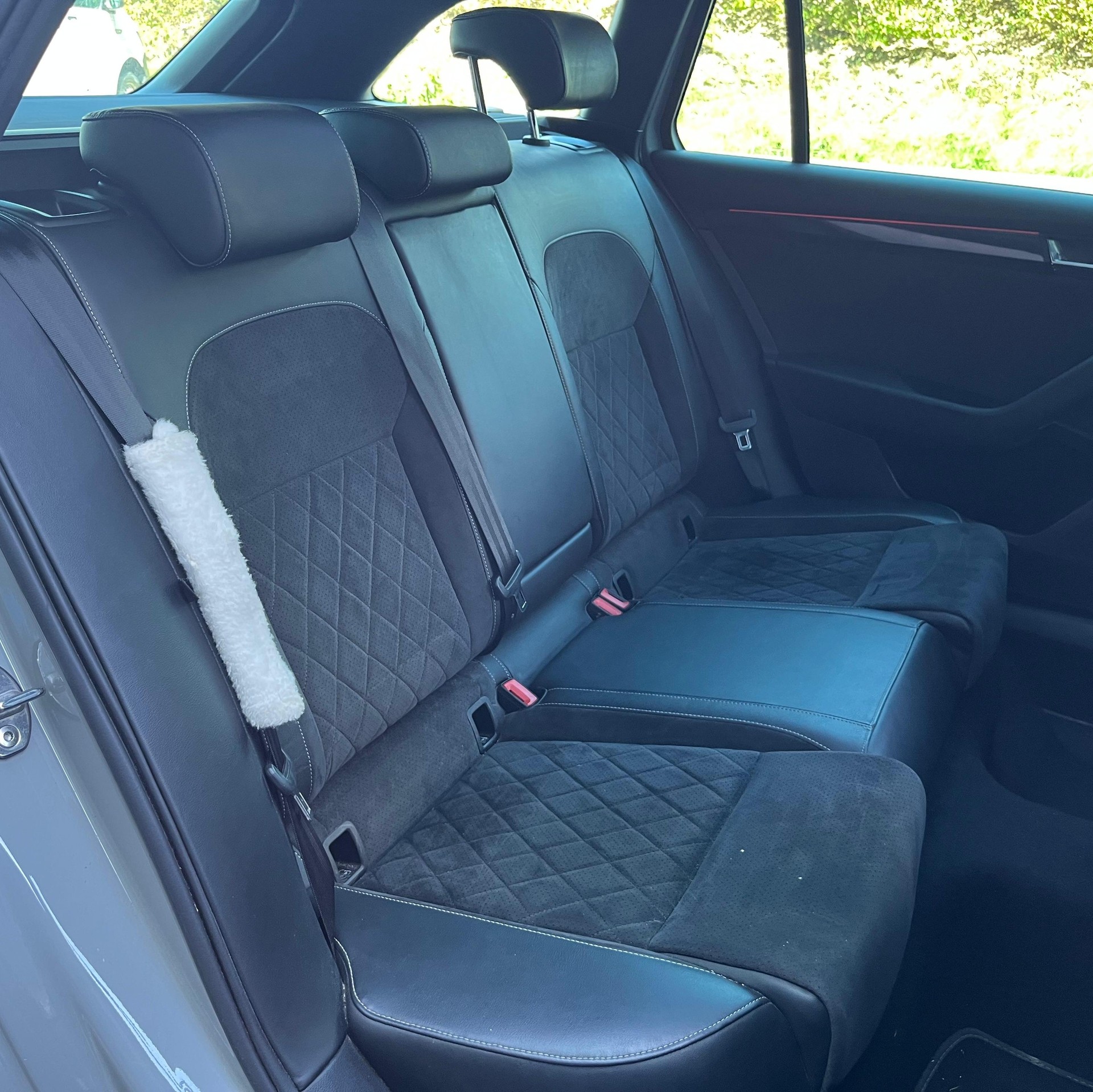 SKODA Superb Combi 2.0 TDi SportLine+ 4x4 DSG-image-9