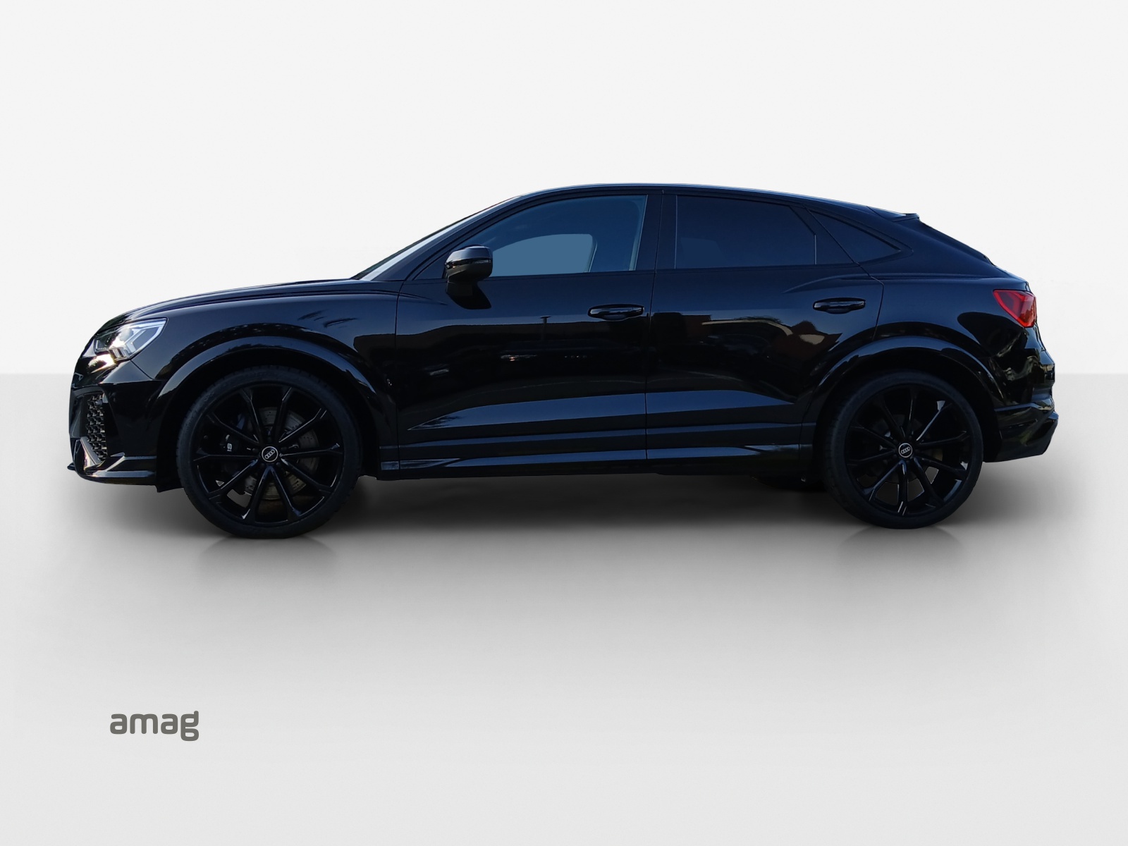 AUDI RS Q3 Sportback quattro S tronic-showroom-element-1