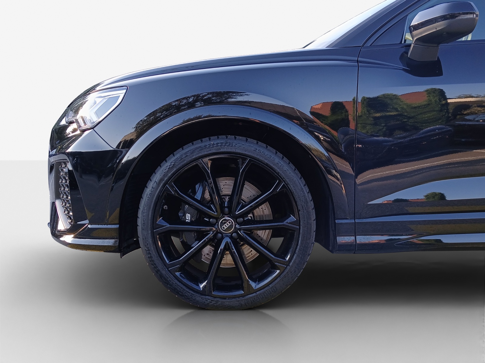 AUDI RS Q3 Sportback quattro S tronic-image-13
