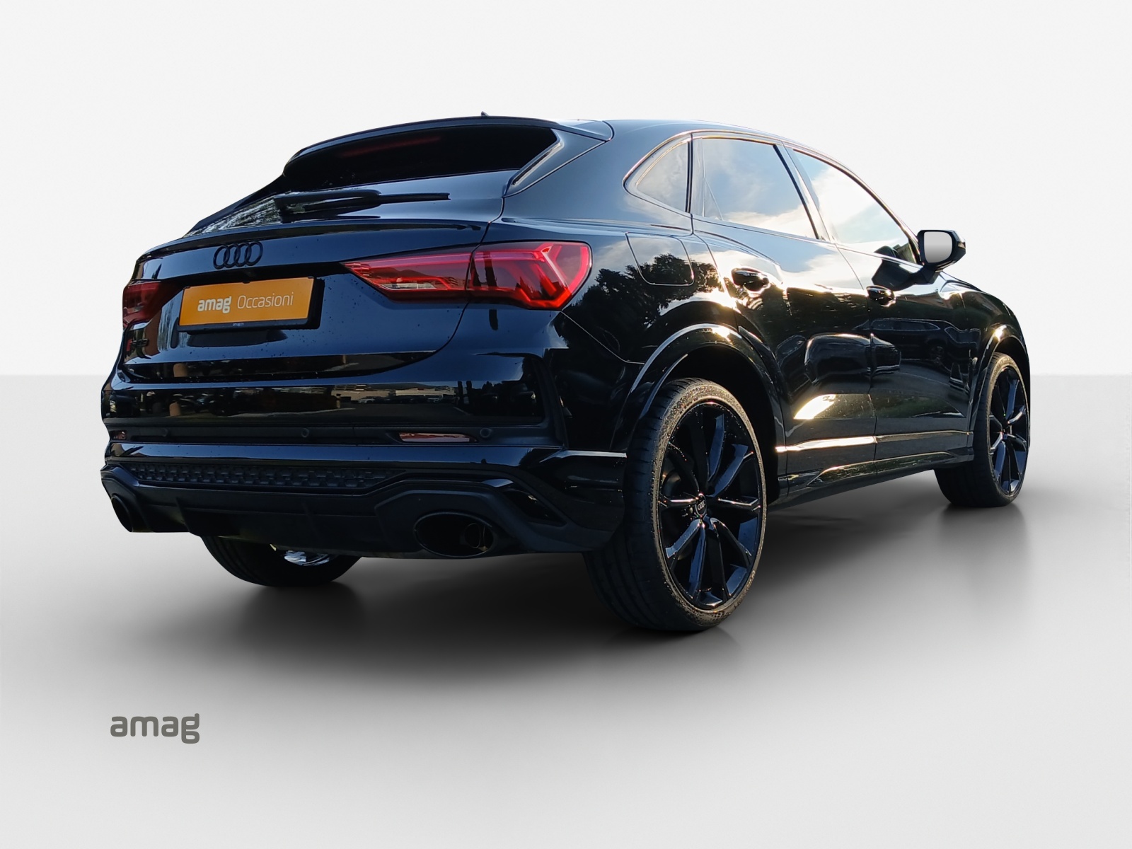 AUDI RS Q3 Sportback quattro S tronic-image-4