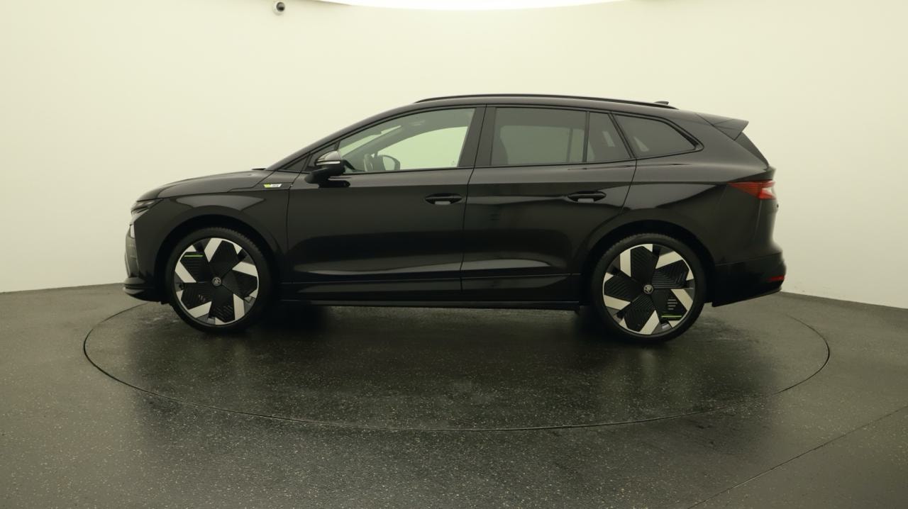 SKODA Enyaq 4x4 RS-image-1