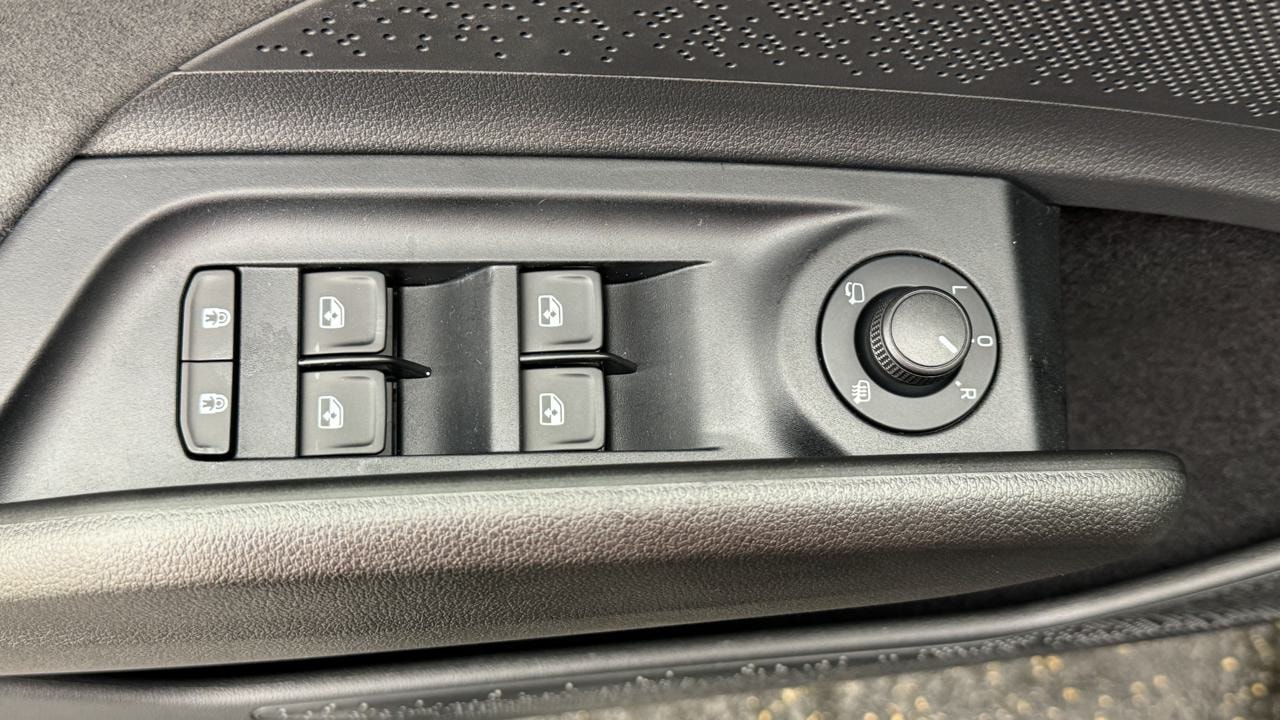 SKODA Enyaq 4x4 RS-image-8
