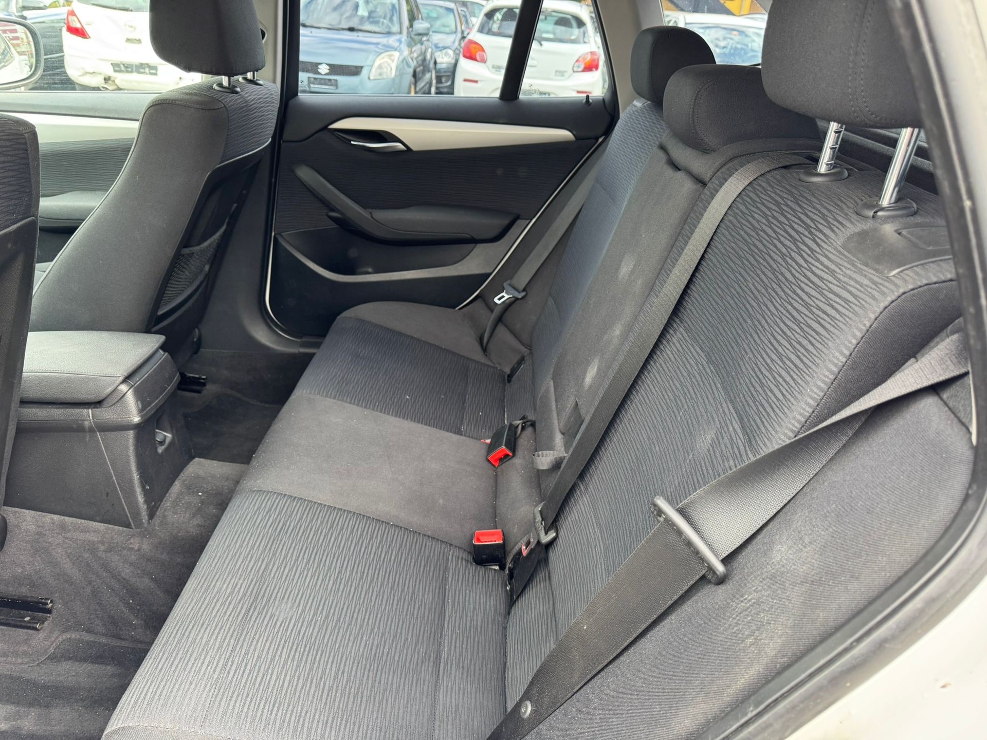 BMW X1 xDrive 18d Steptronic-image-13