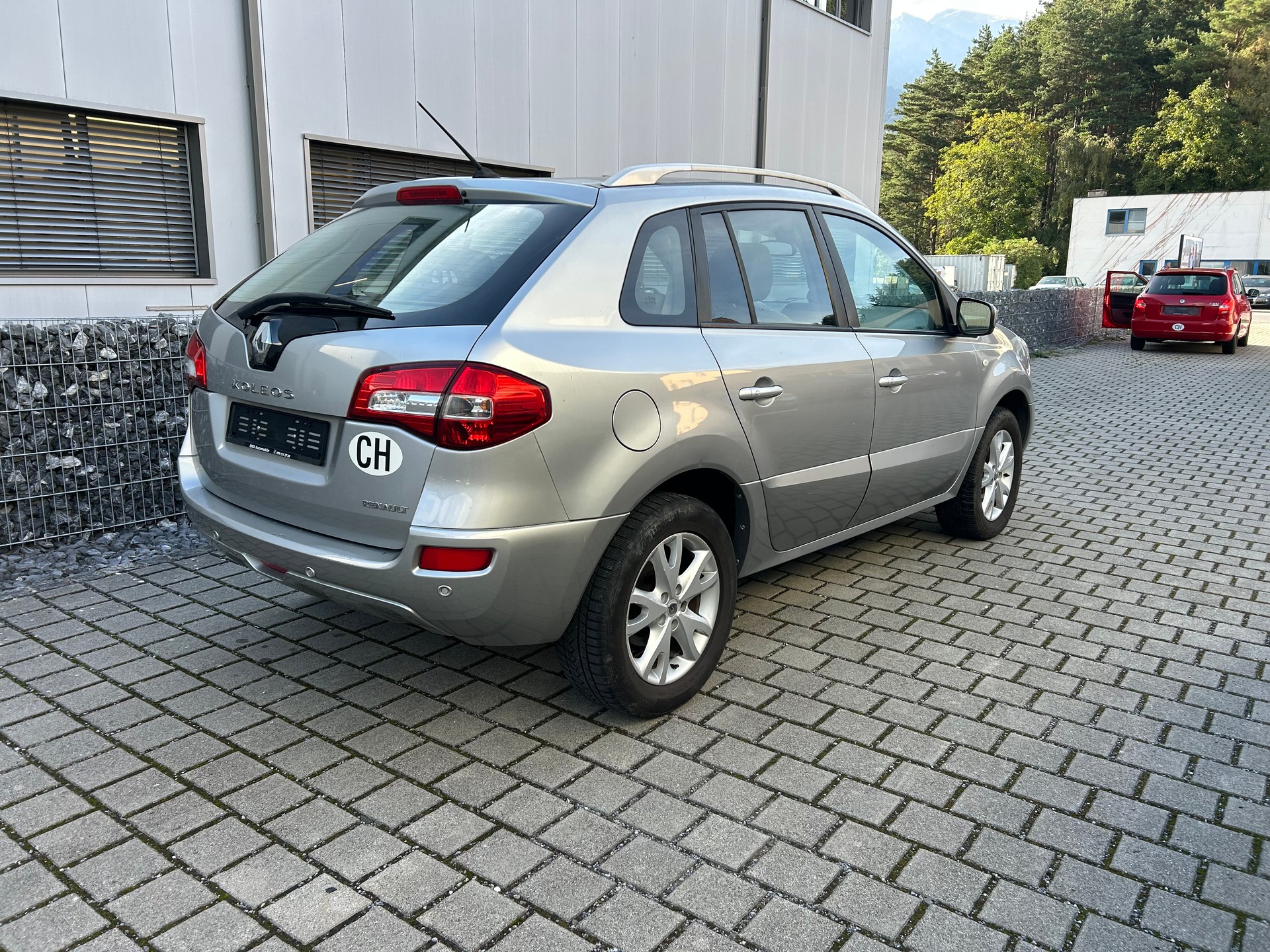 RENAULT Koleos 2.5 Expression 4x4-image-4