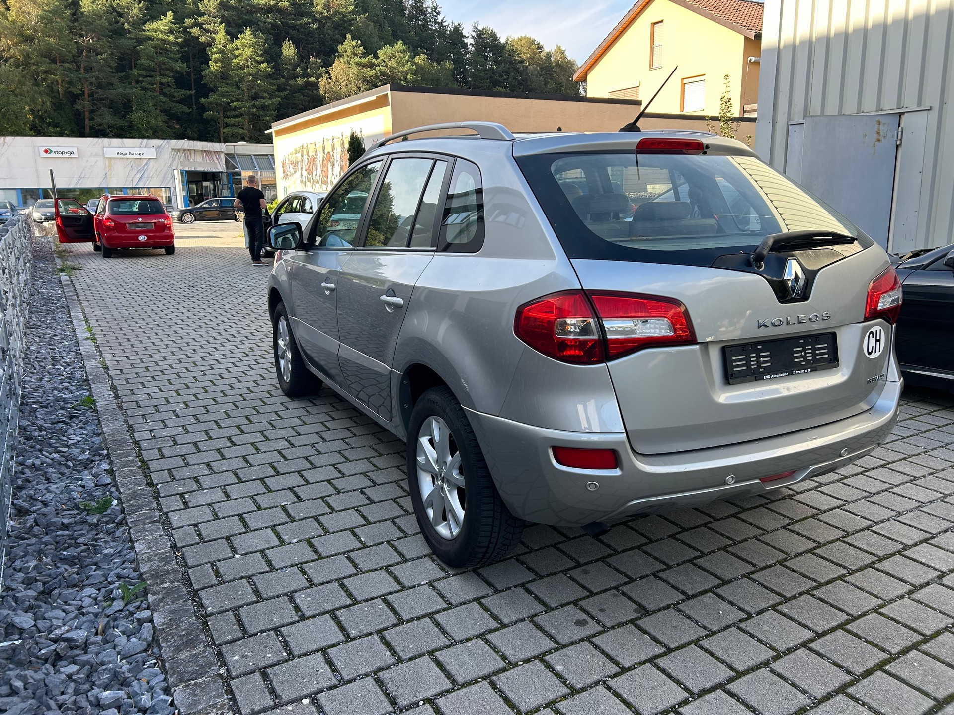 RENAULT Koleos 2.5 Expression 4x4-image-5