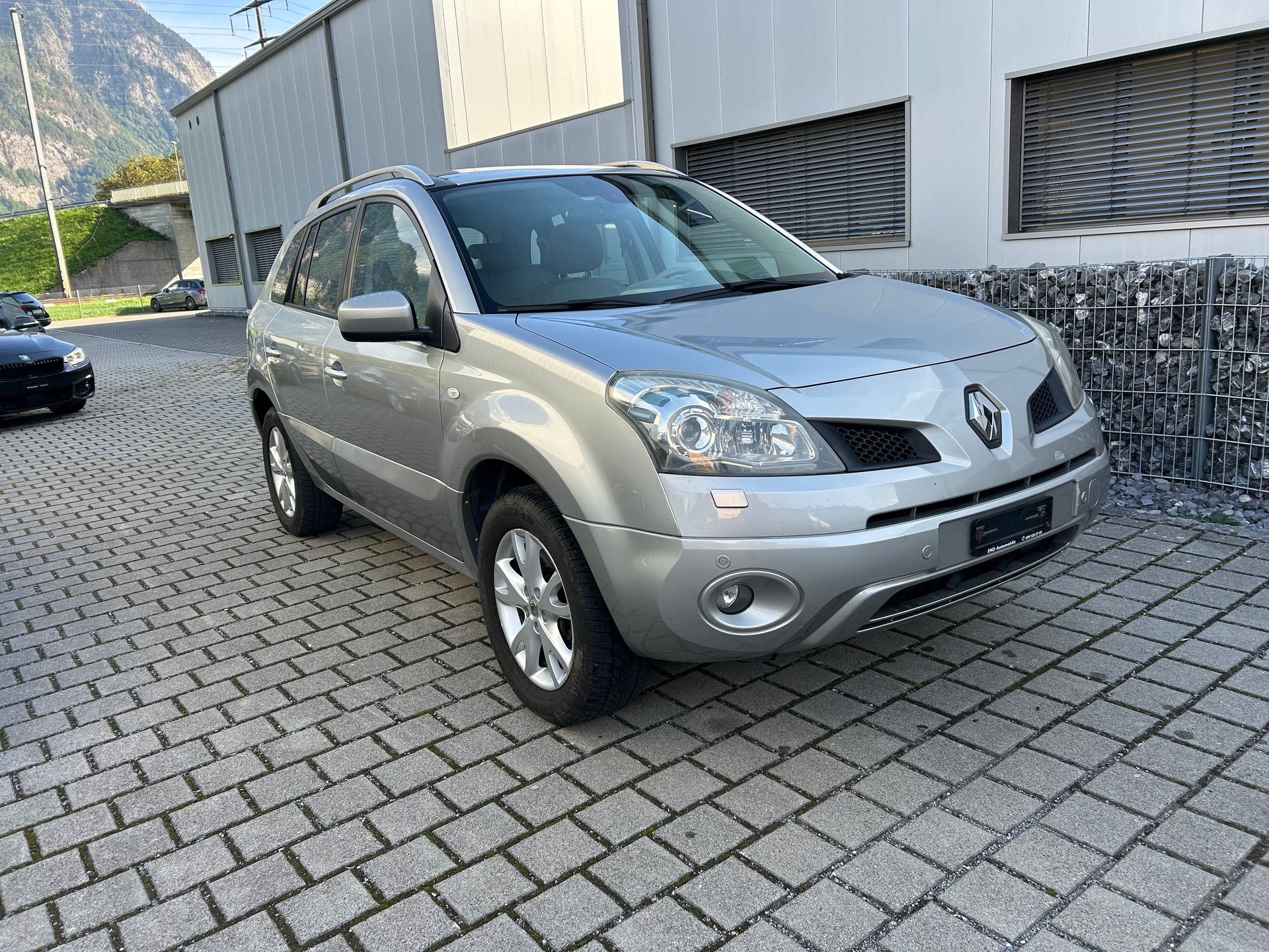 RENAULT Koleos 2.5 Expression 4x4-image-1