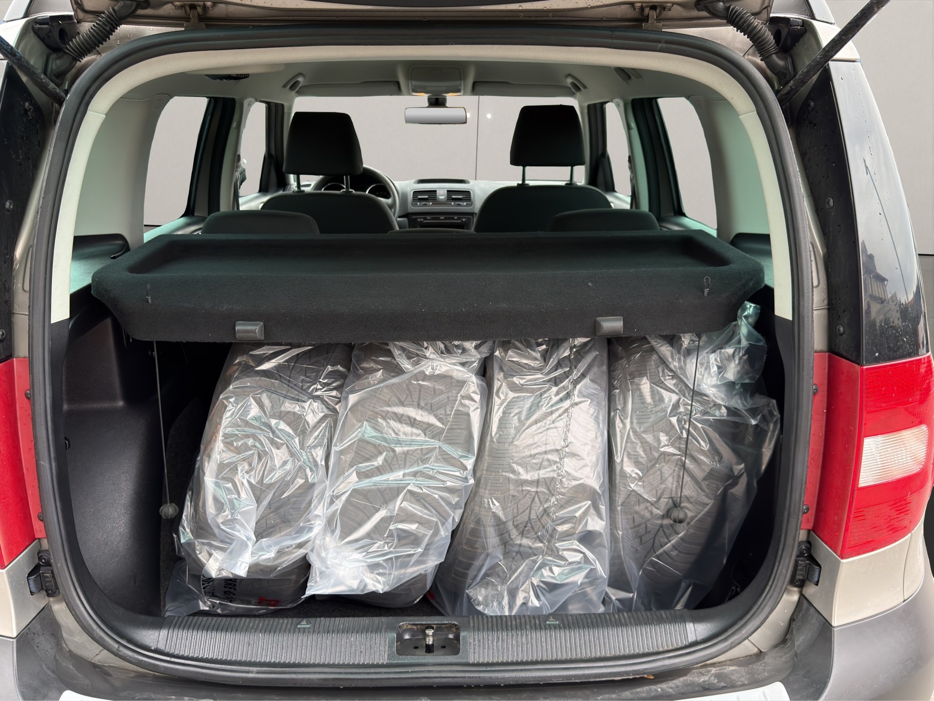 SKODA Yeti 1.8 TSI Ambition 4x4-image-14