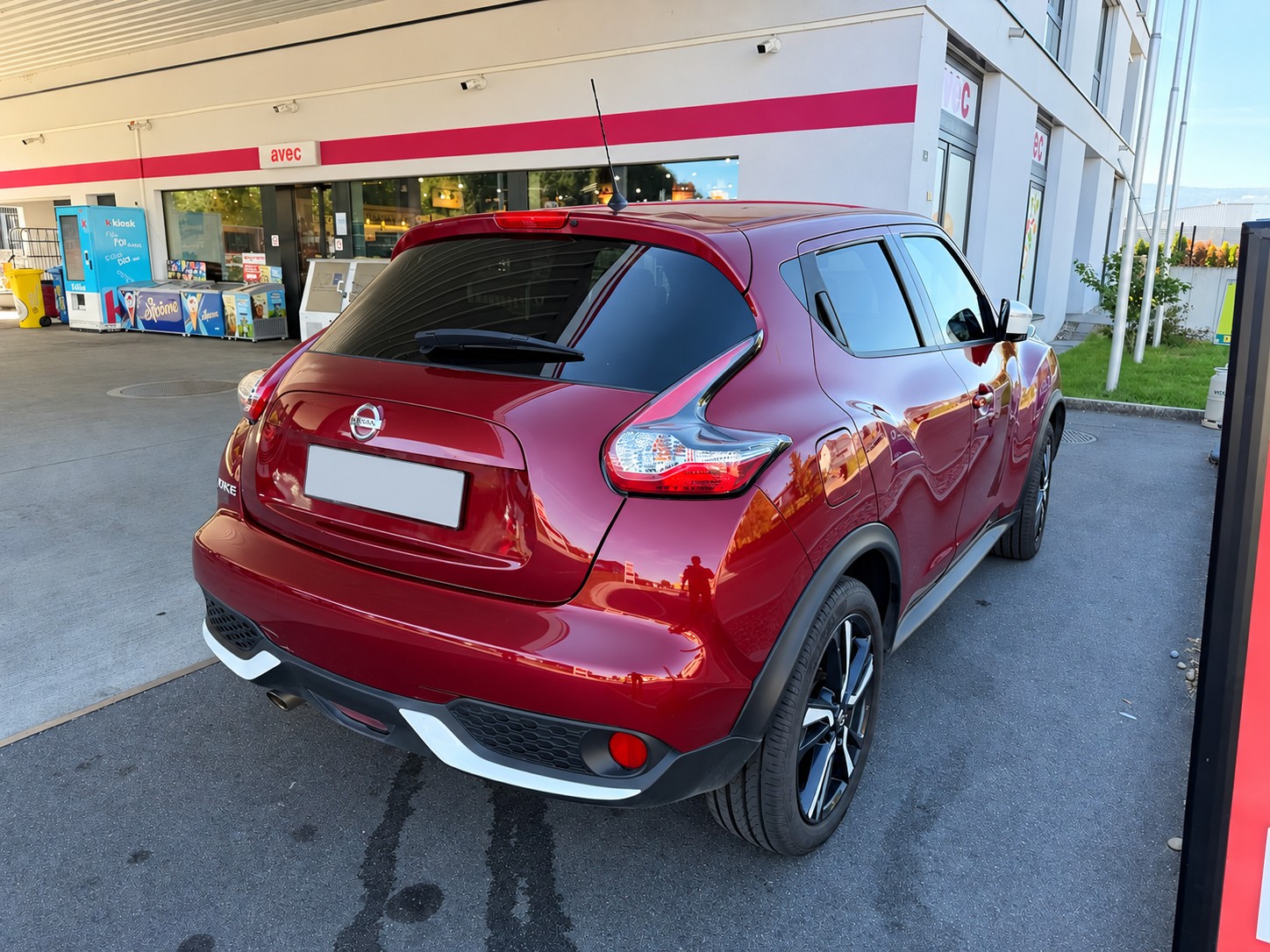 NISSAN Juke 1.6 DIG-T tekna 4x4 Xtronic M-CVT-frisch ab Mfk-image-11