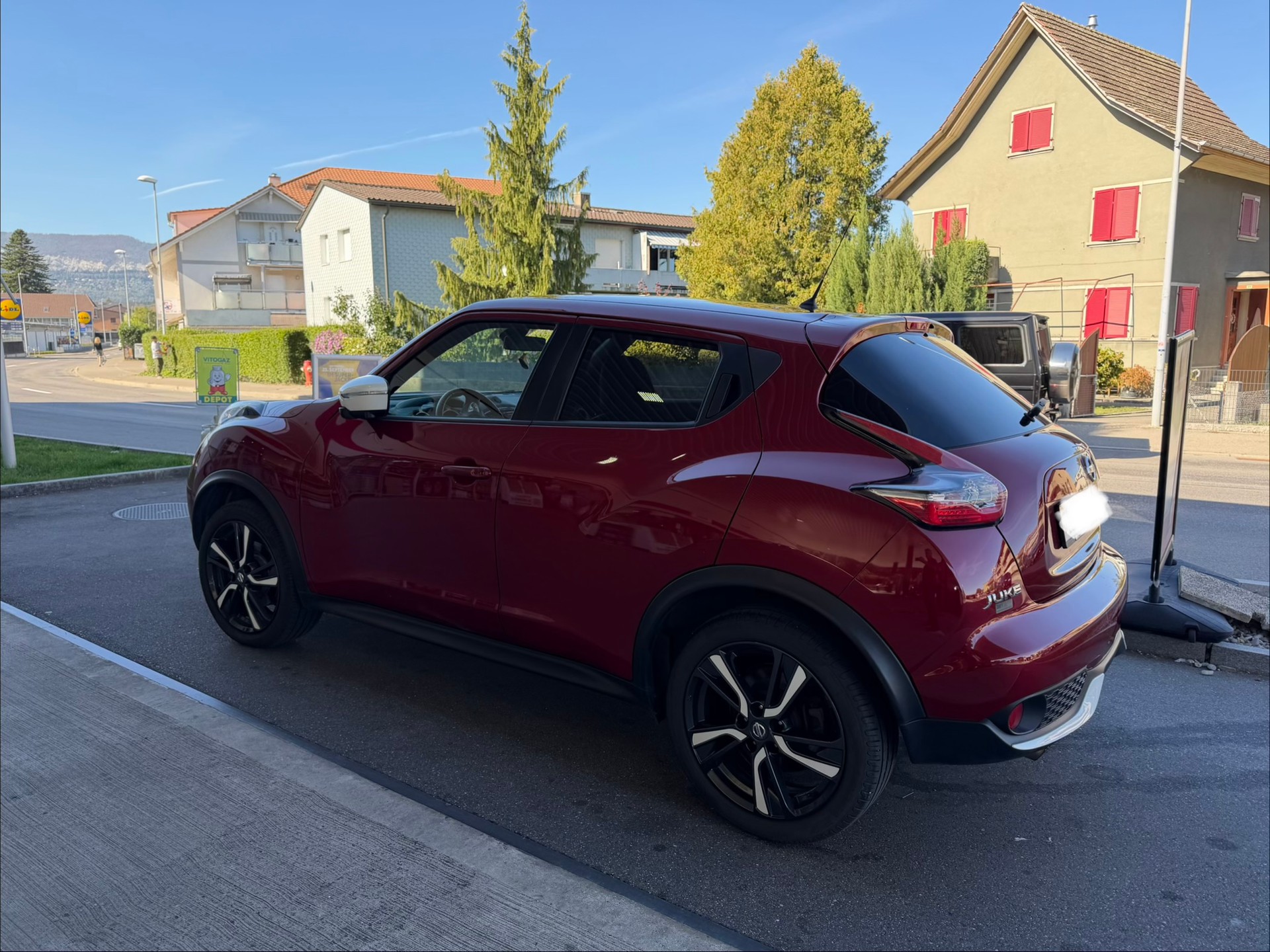 NISSAN Juke 1.6 DIG-T tekna 4x4 Xtronic M-CVT-frisch ab Mfk-image-2
