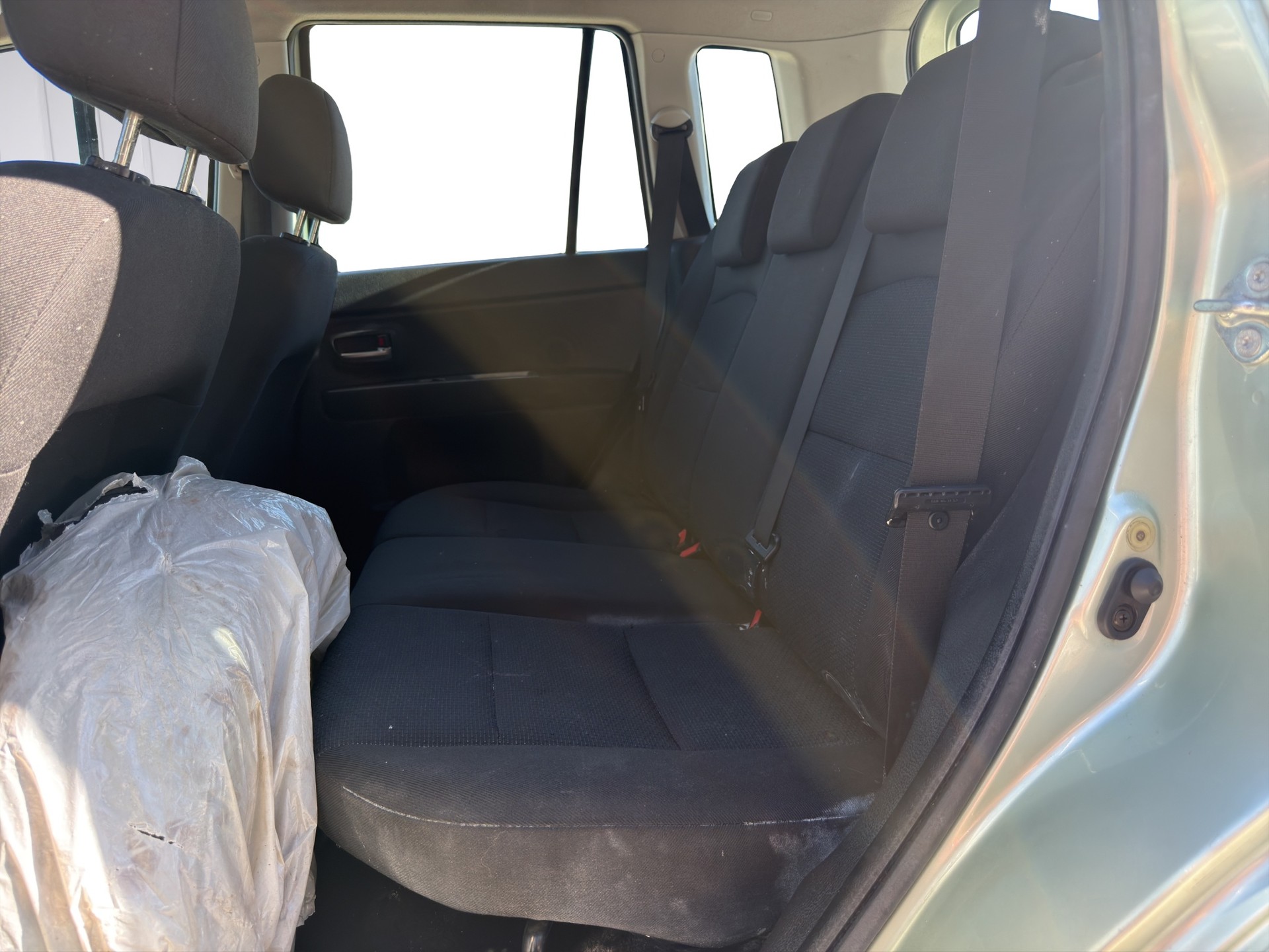 MAZDA 2 1.4i 16V Exclusive-image-8