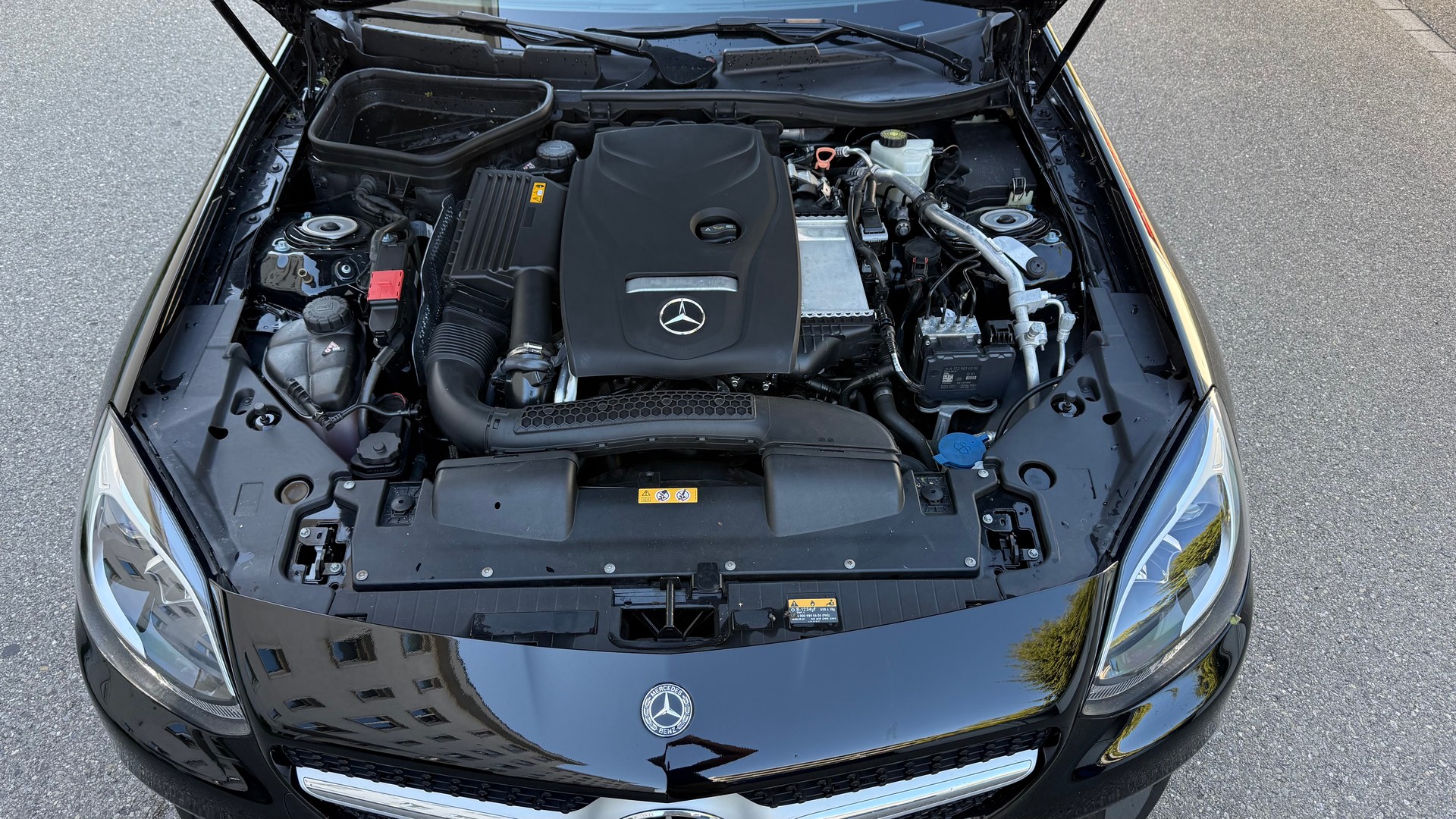 MERCEDES-BENZ SLC 180-image-10