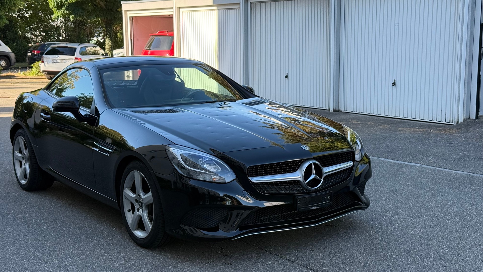 MERCEDES-BENZ SLC 180-image-1