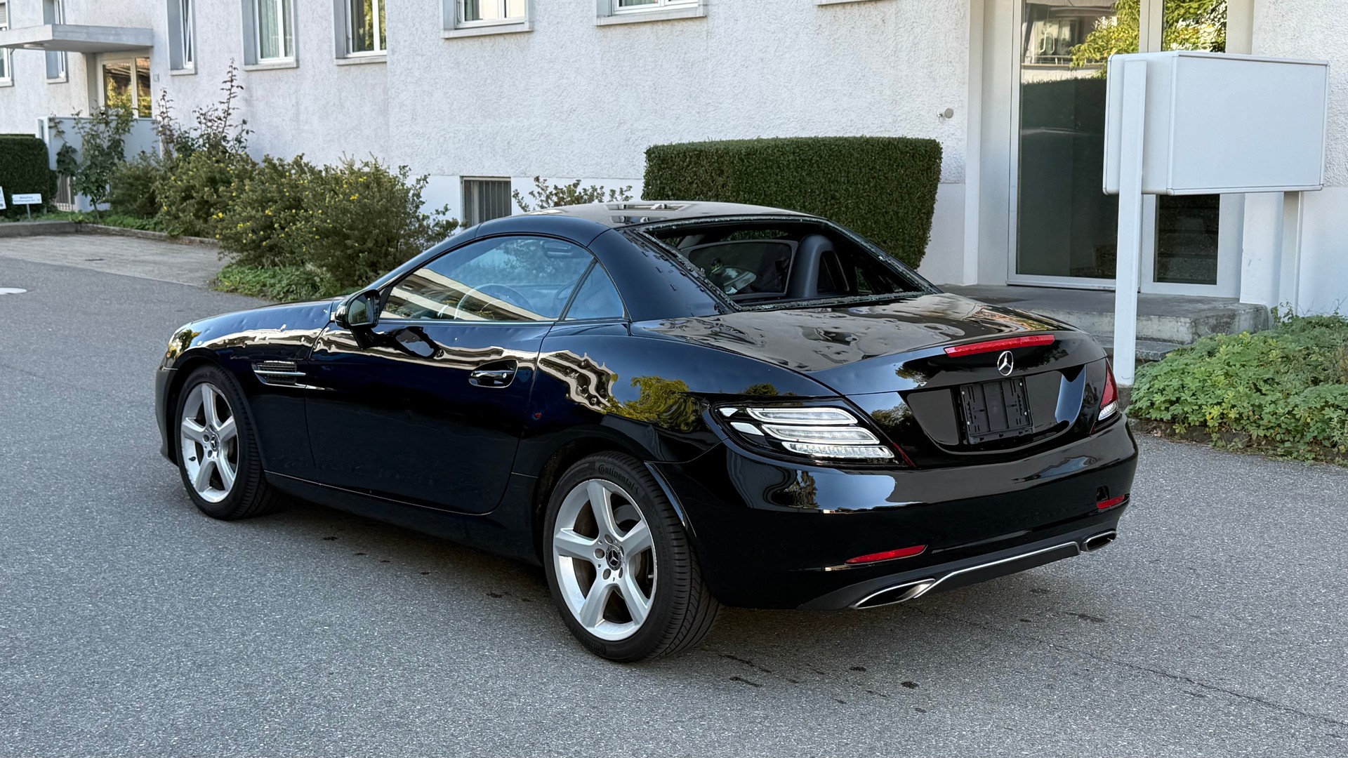 MERCEDES-BENZ SLC 180-image-7