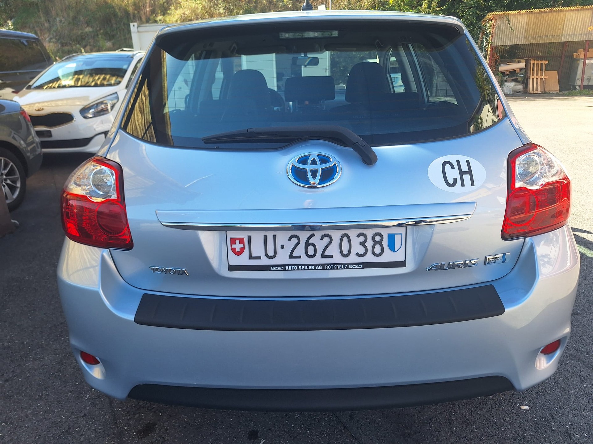 TOYOTA Auris 1.8 16V HSD Linea Luna-image-5