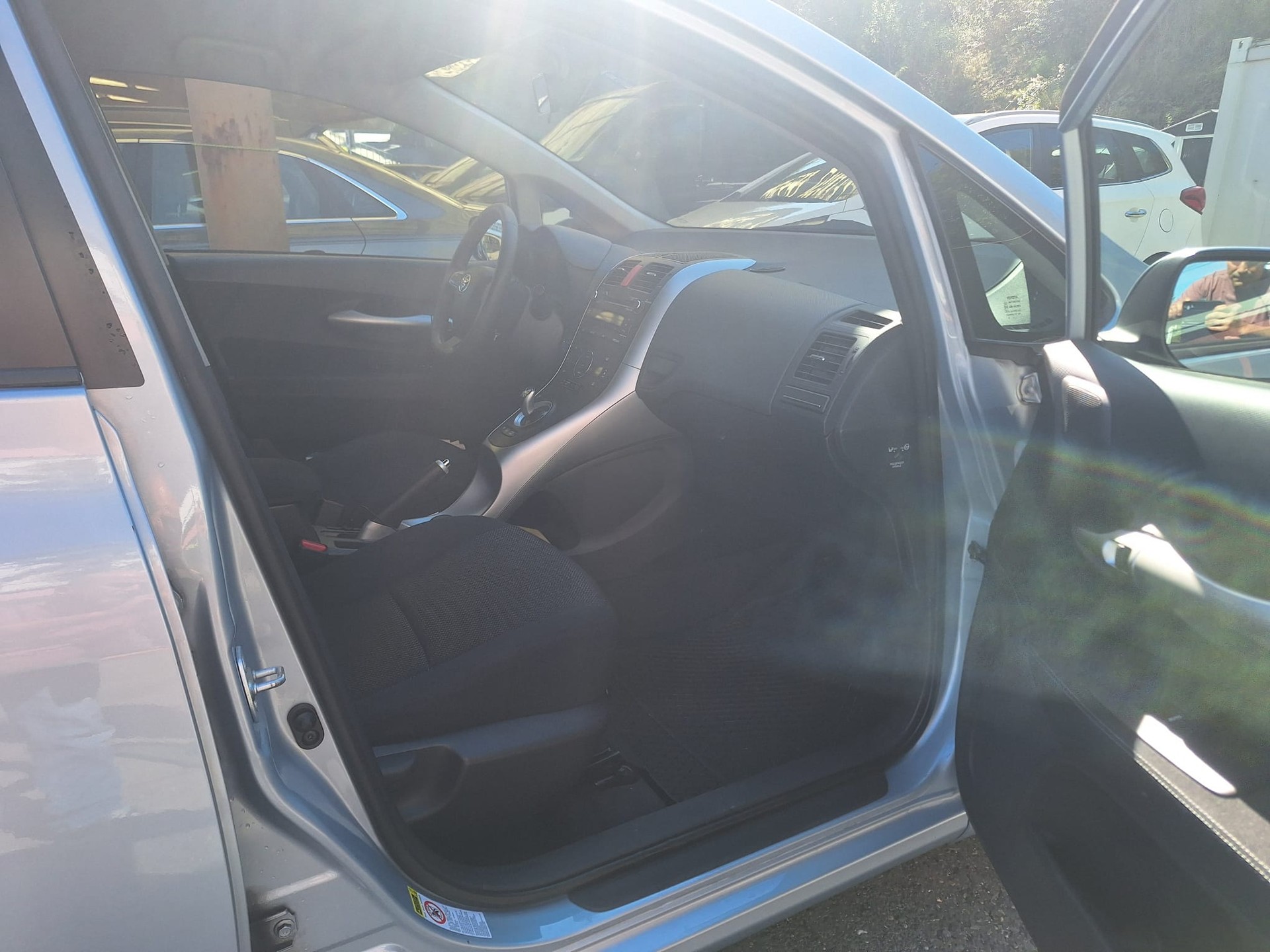 TOYOTA Auris 1.8 16V HSD Linea Luna-image-11