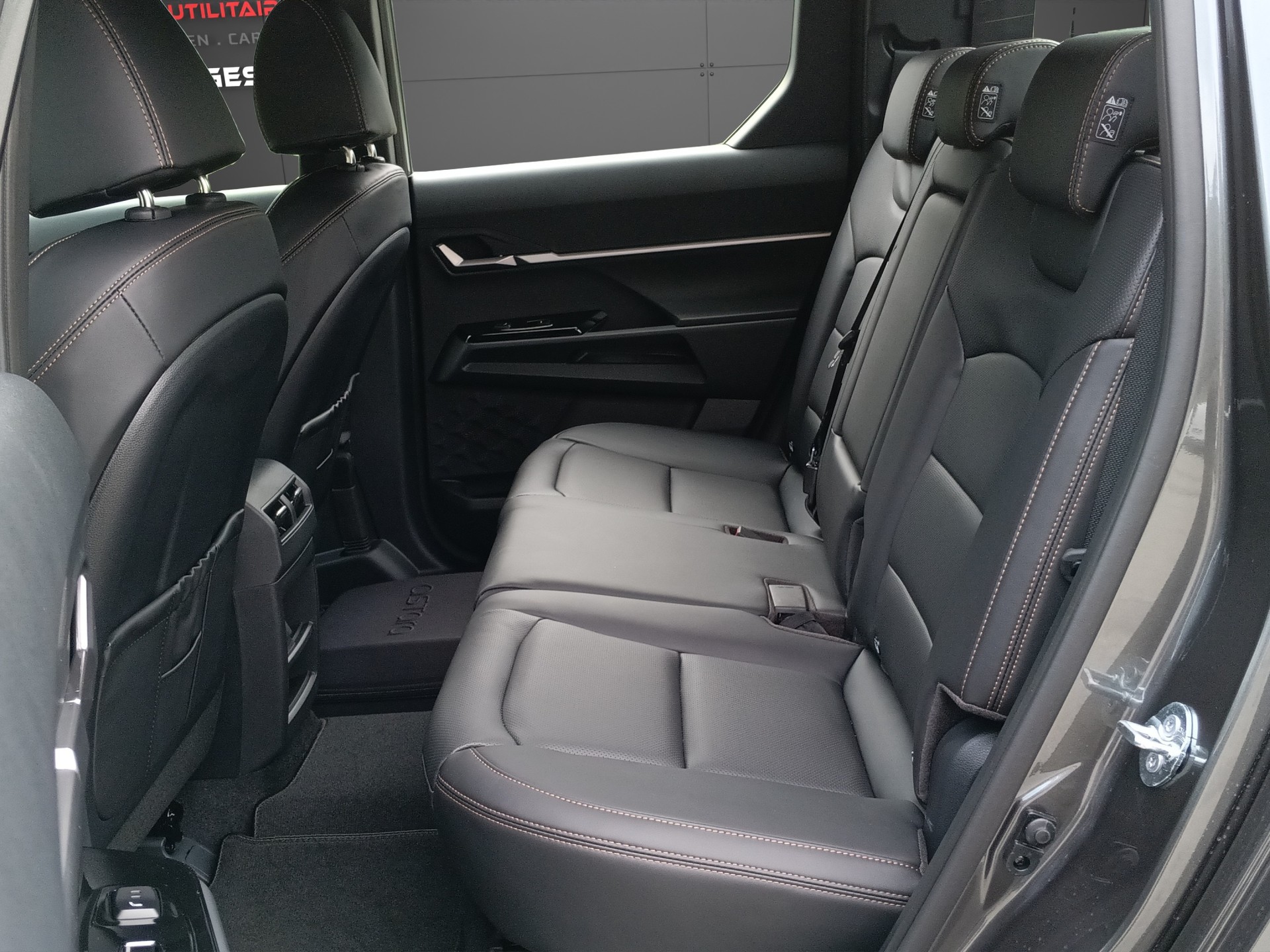 KGM-SsangYong Musso 80,6 kWh Platinum 4WD-image-11