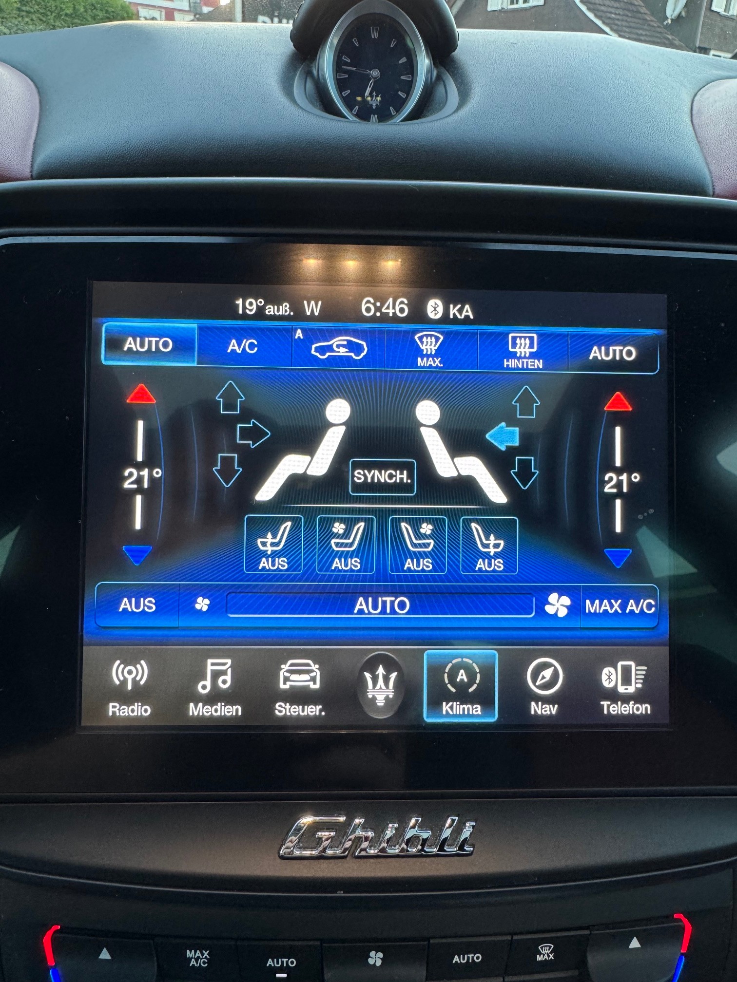 MASERATI Ghibli D 3.0 V6 GranSport Ribelle Limited *One of 200*-image-17