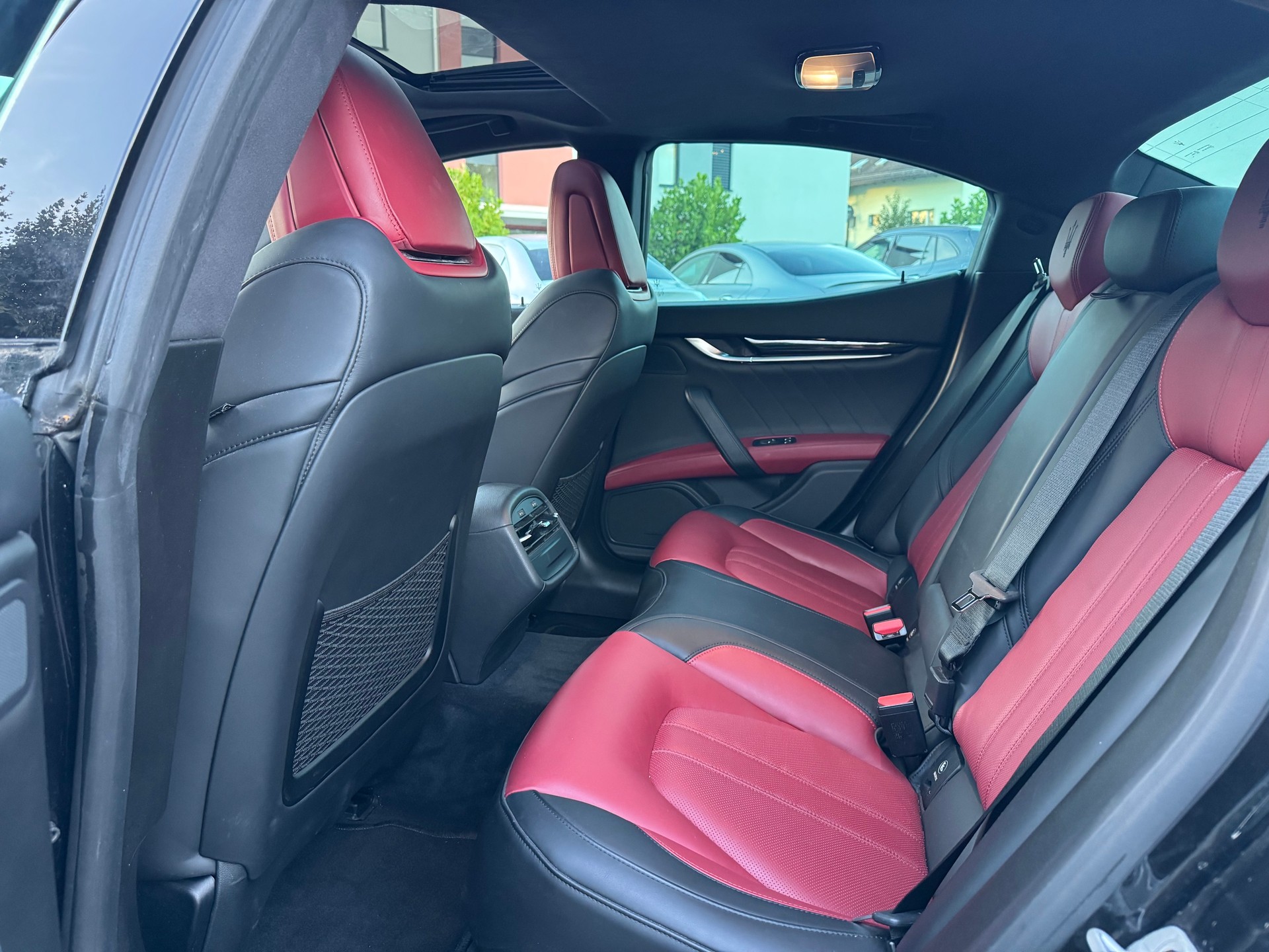 MASERATI Ghibli D 3.0 V6 GranSport Ribelle Limited *One of 200*-image-18