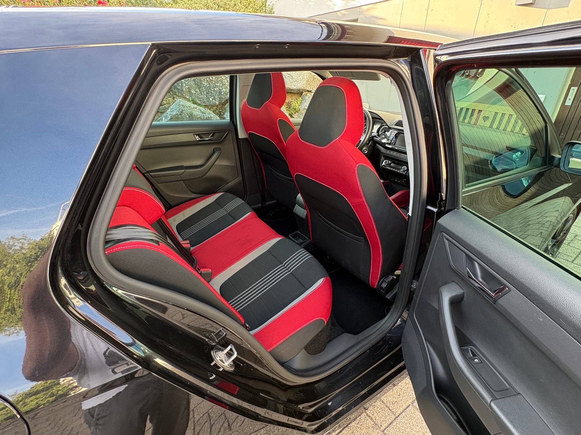 SKODA Fabia 1.2 TSI Monte Carlo DSG-image-3