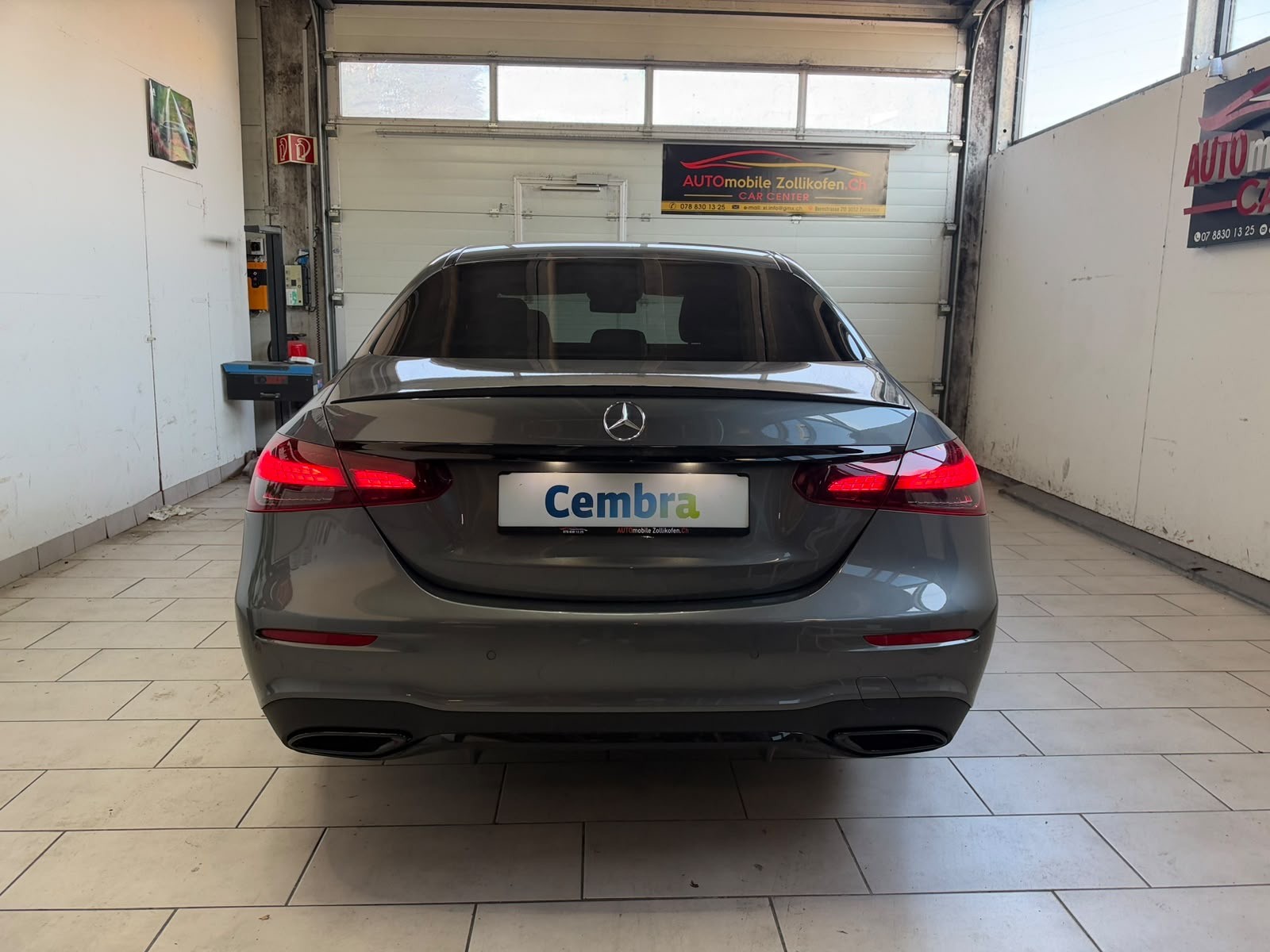 MERCEDES-BENZ E 220 d 4Matic 9G-Tronic-image-8