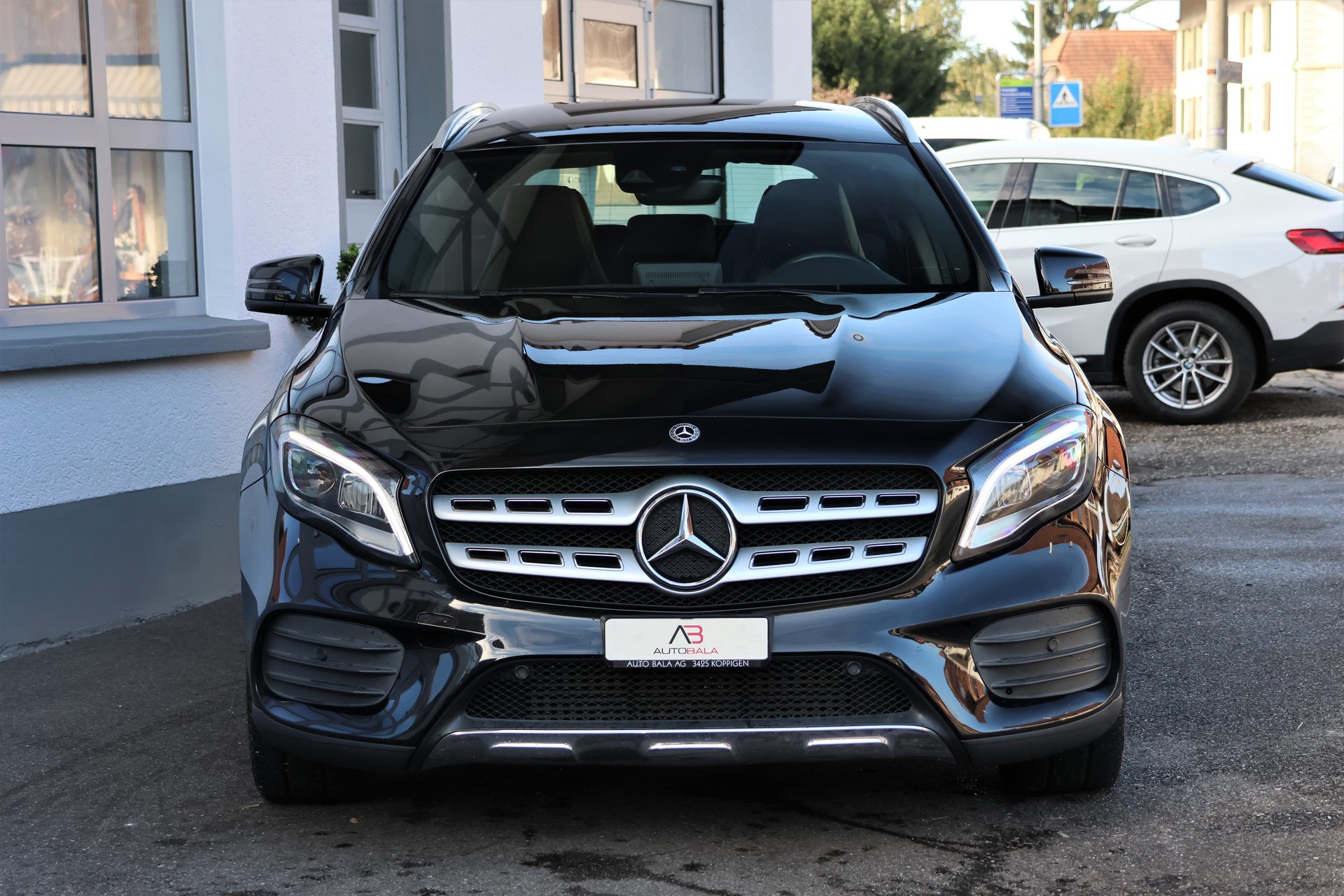 MERCEDES-BENZ GLA 200 d Swiss Star Edition AMG 4Matic 7G-DCT (CH)-image-1