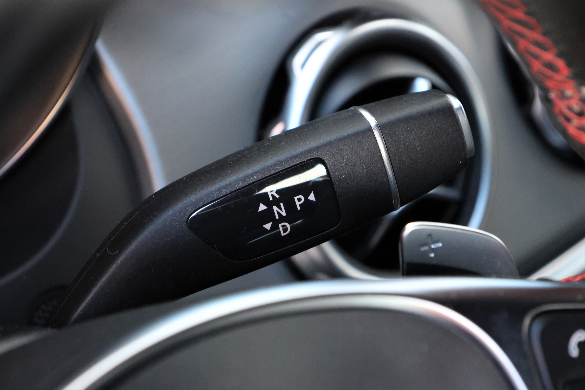 MERCEDES-BENZ GLA 200 d Swiss Star Edition AMG 4Matic 7G-DCT (CH)-image-12