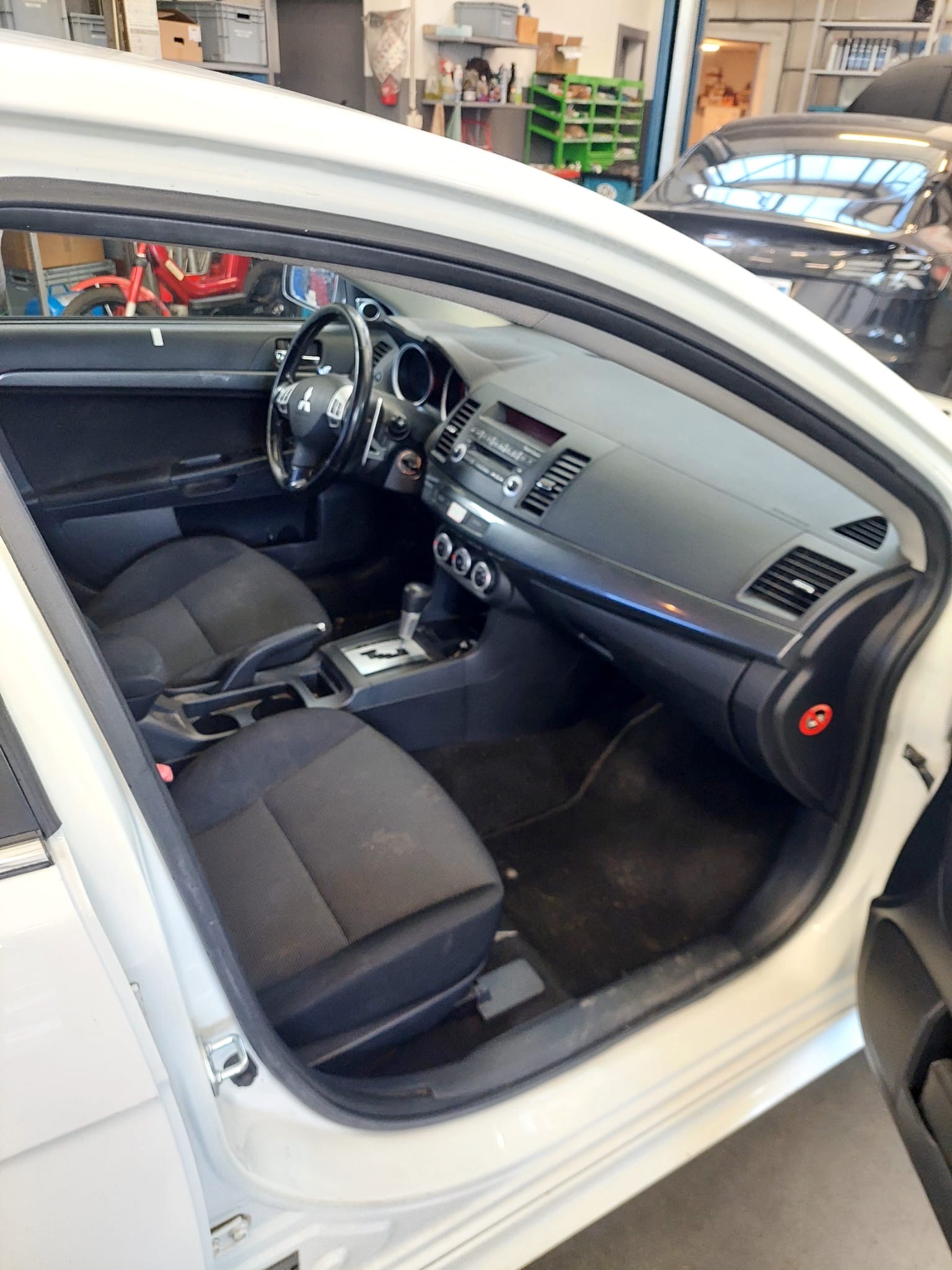 MITSUBISHI Lancer 1.8 Instyle CVT-image-5