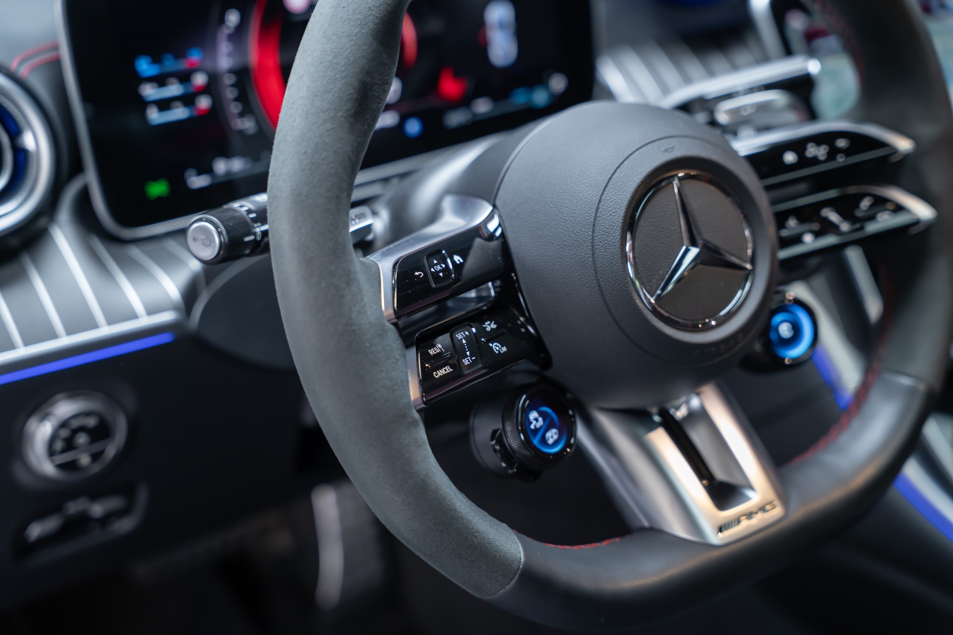 MERCEDES-BENZ CLE 53 AMG 4matic+ Coupé / Panorama / Burmseter / 360°Kamera-image-19