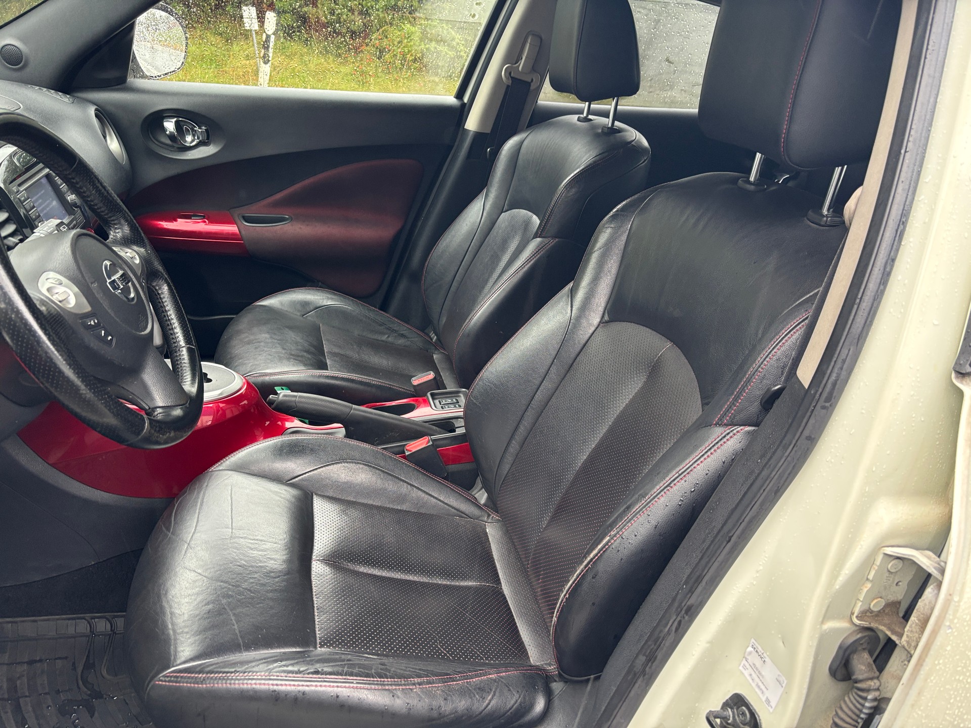 NISSAN Juke 1.6 DIG-T tekna 4x4 Xtronic M-CVT-image-9