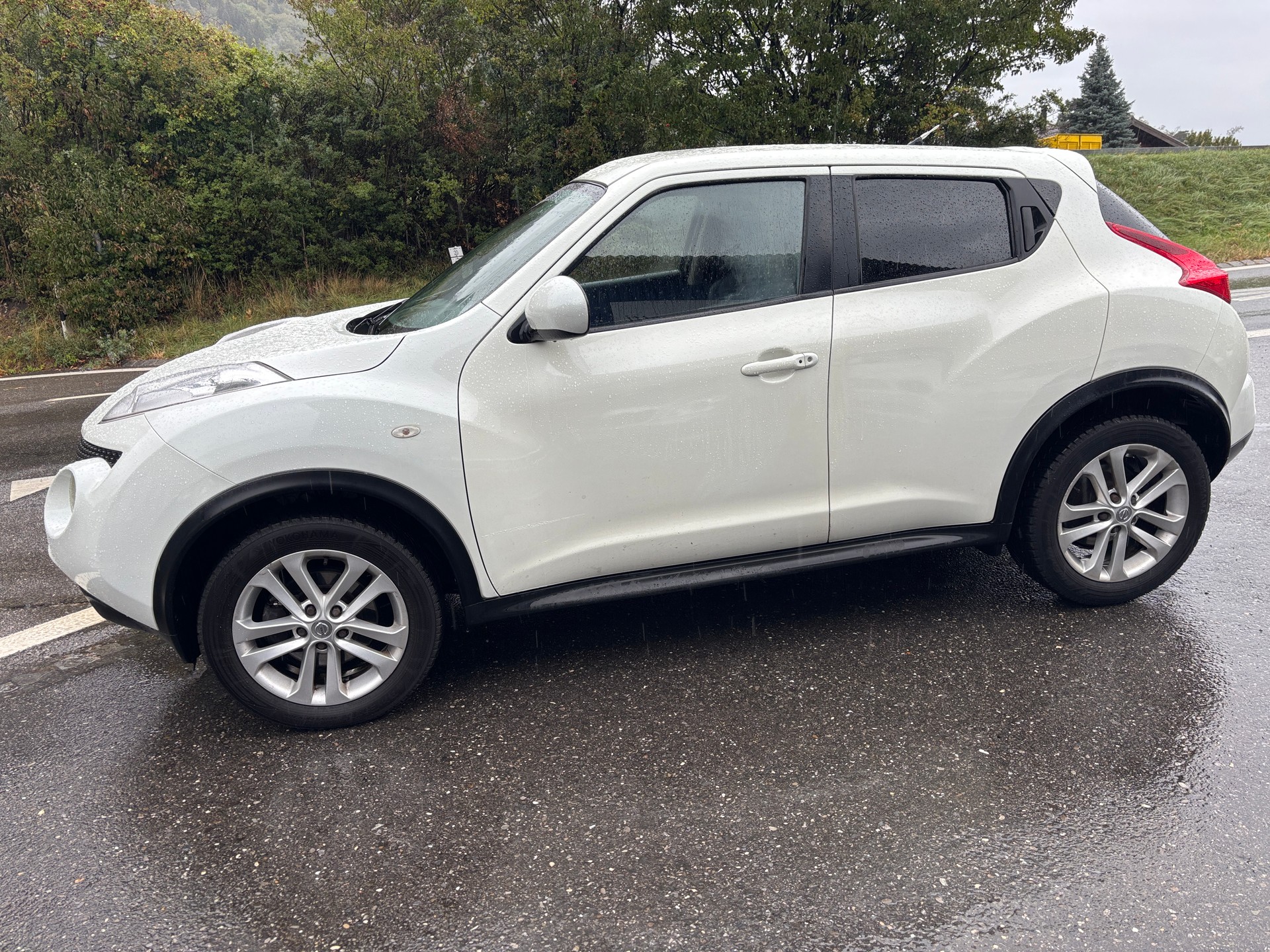 NISSAN Juke 1.6 DIG-T tekna 4x4 Xtronic M-CVT-image-2