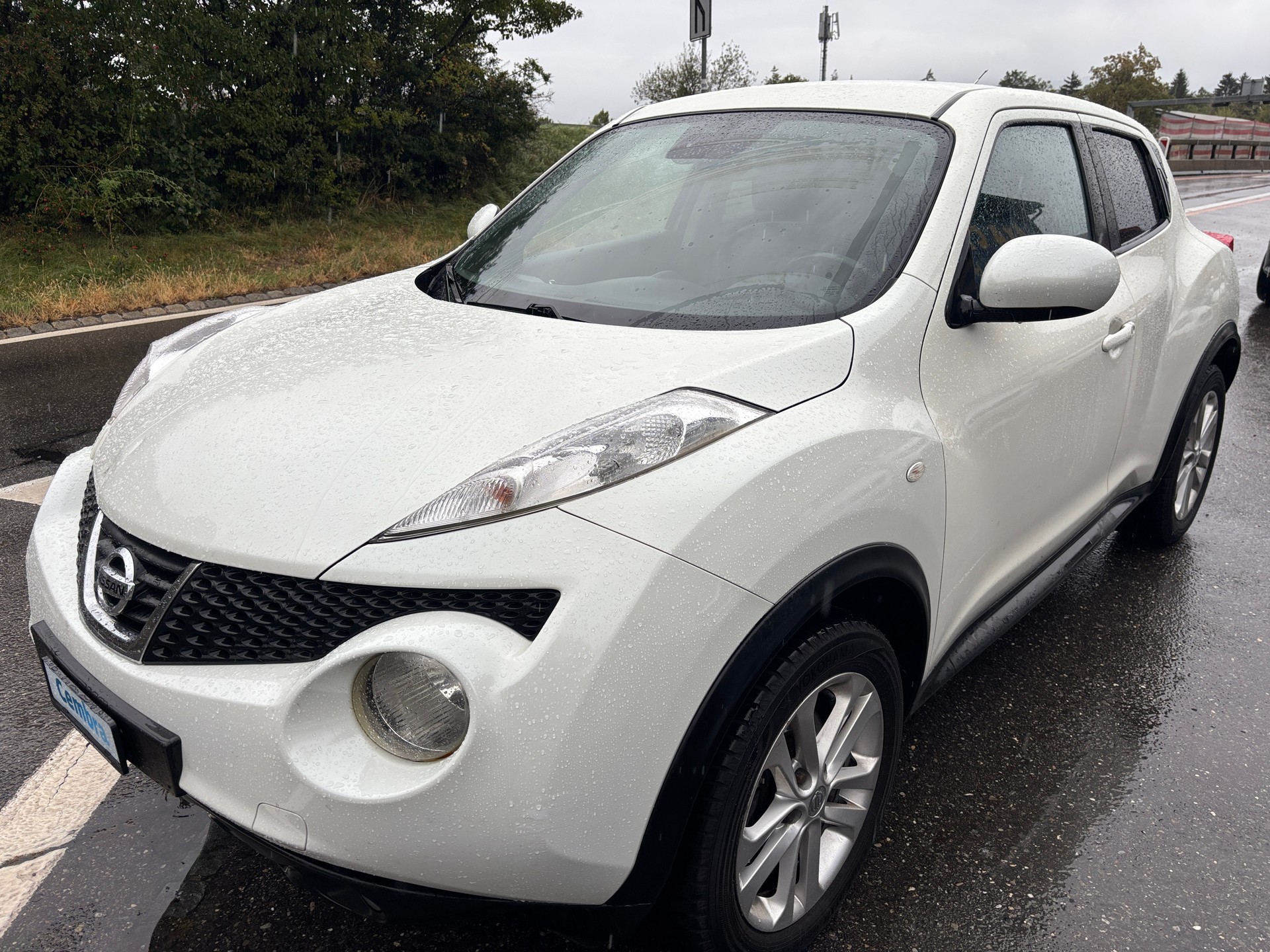 NISSAN Juke 1.6 DIG-T tekna 4x4 Xtronic M-CVT-image-1