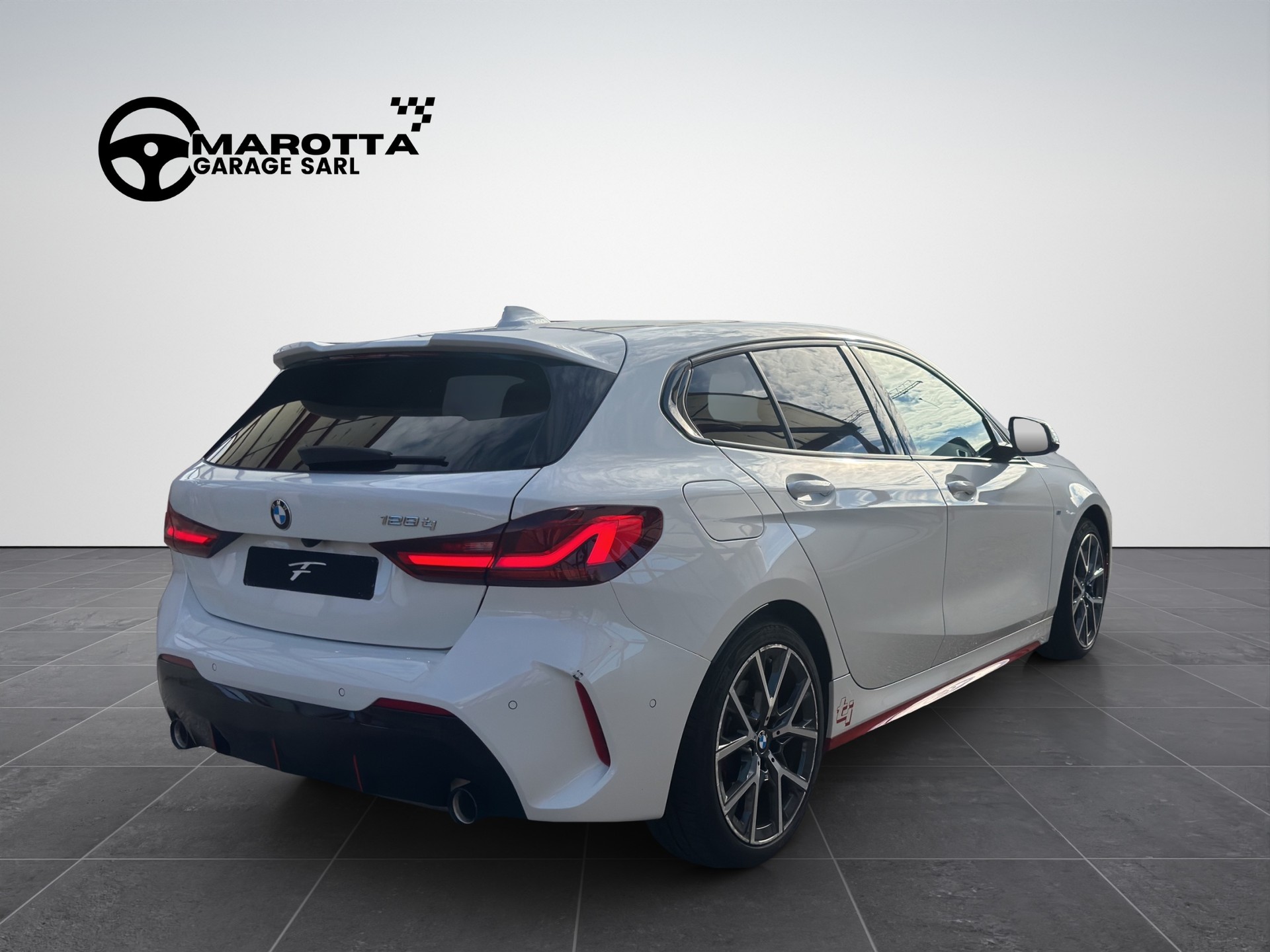 BMW 128ti M Sport Pro Steptronic-image-5